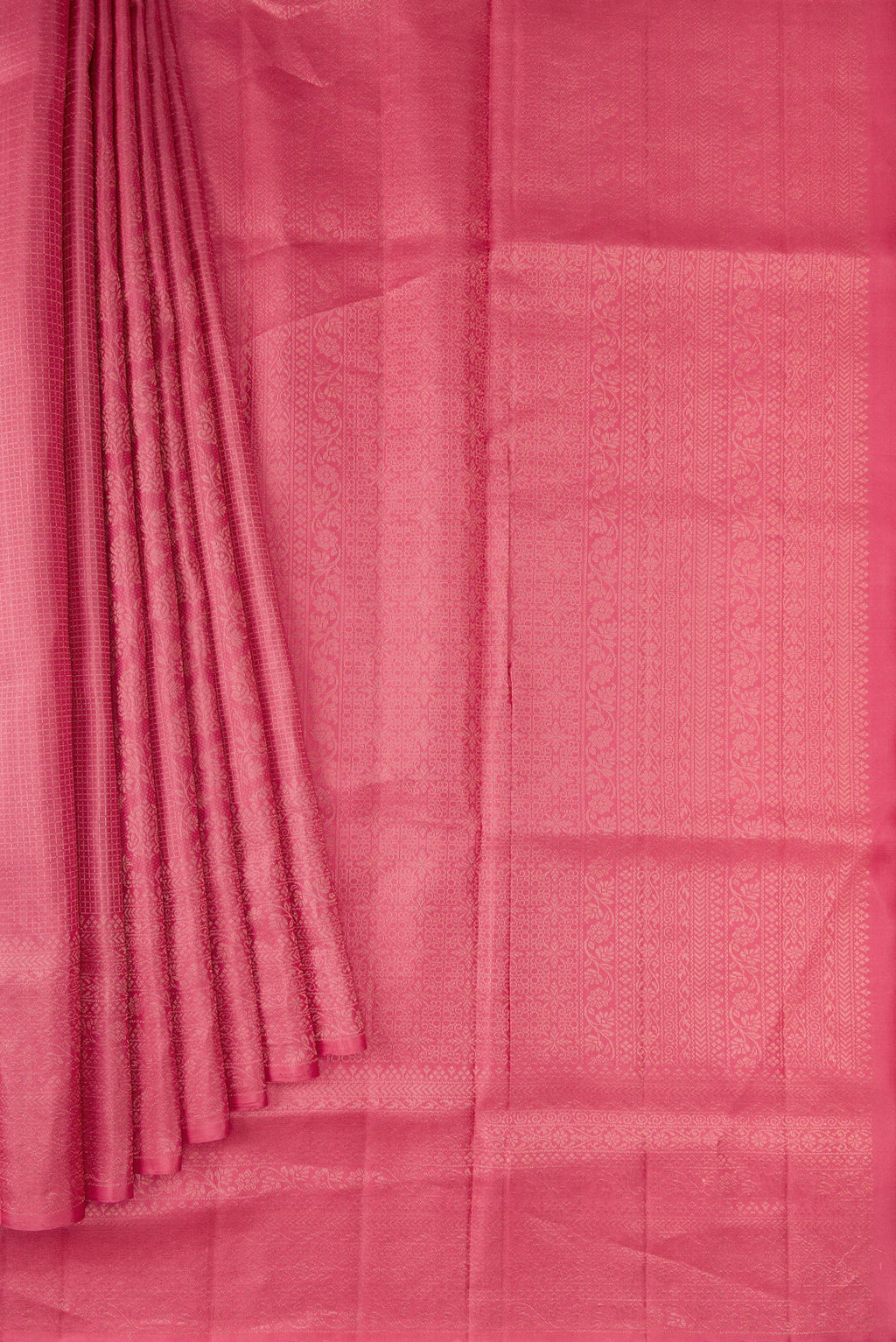 Pleats and pallu of Pink Dual Tone Soft Silk Saree with Zari Butta on the body and Zari Border. 