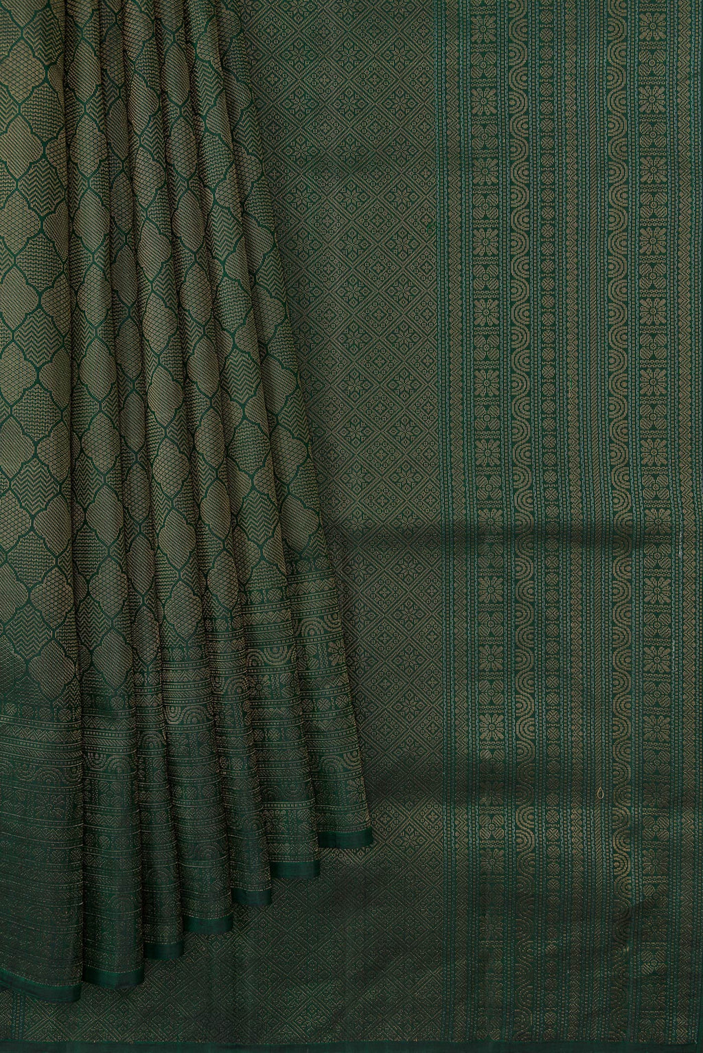 Pleats and pallu of Bottle Green Dual Tone Soft Silk Saree with Zari Brocade on the body and Fancy Border. 