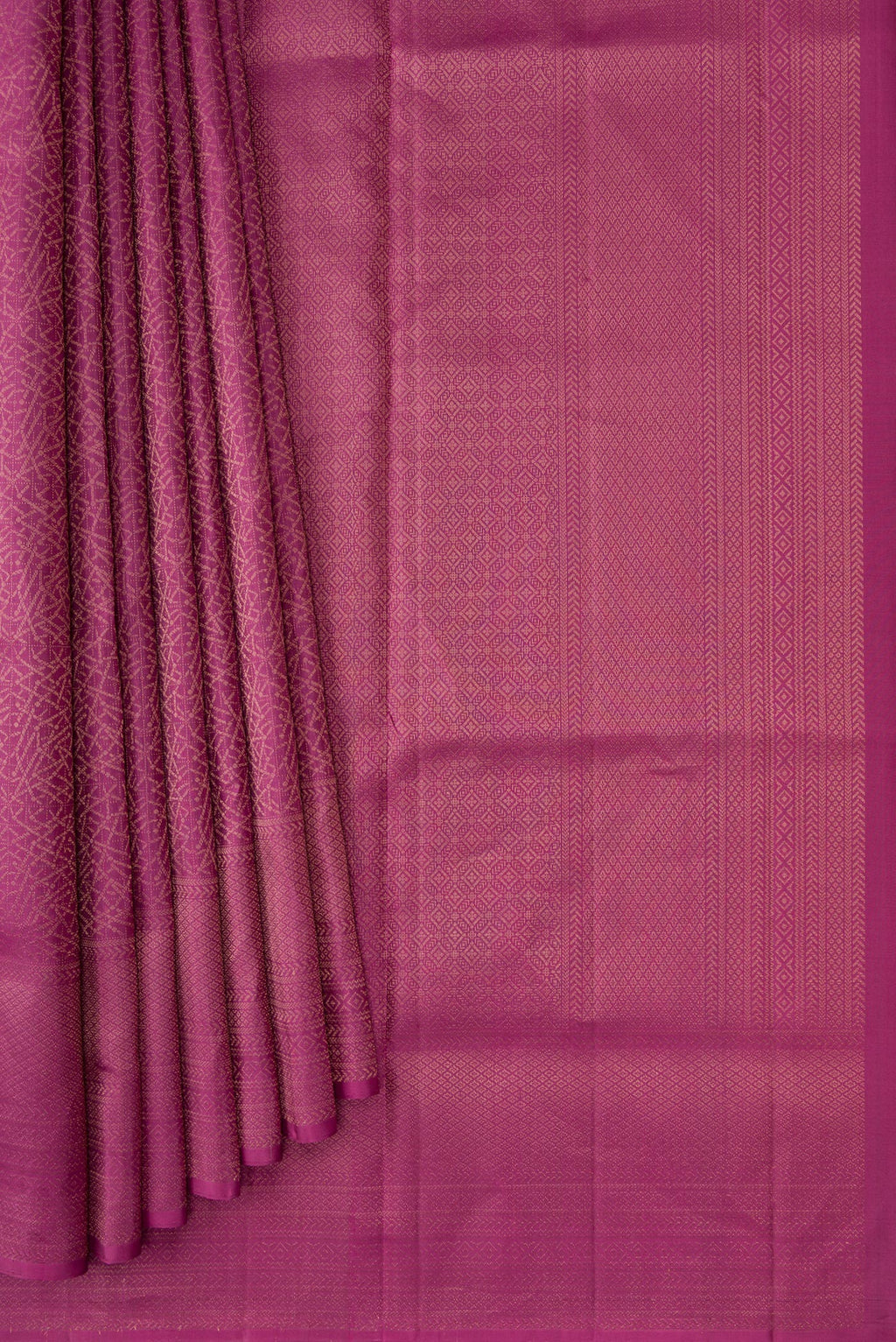 Pleats and pallu of Purple Dual Tone Soft Silk Saree with Zari Brocade on the body and Zari Border. 