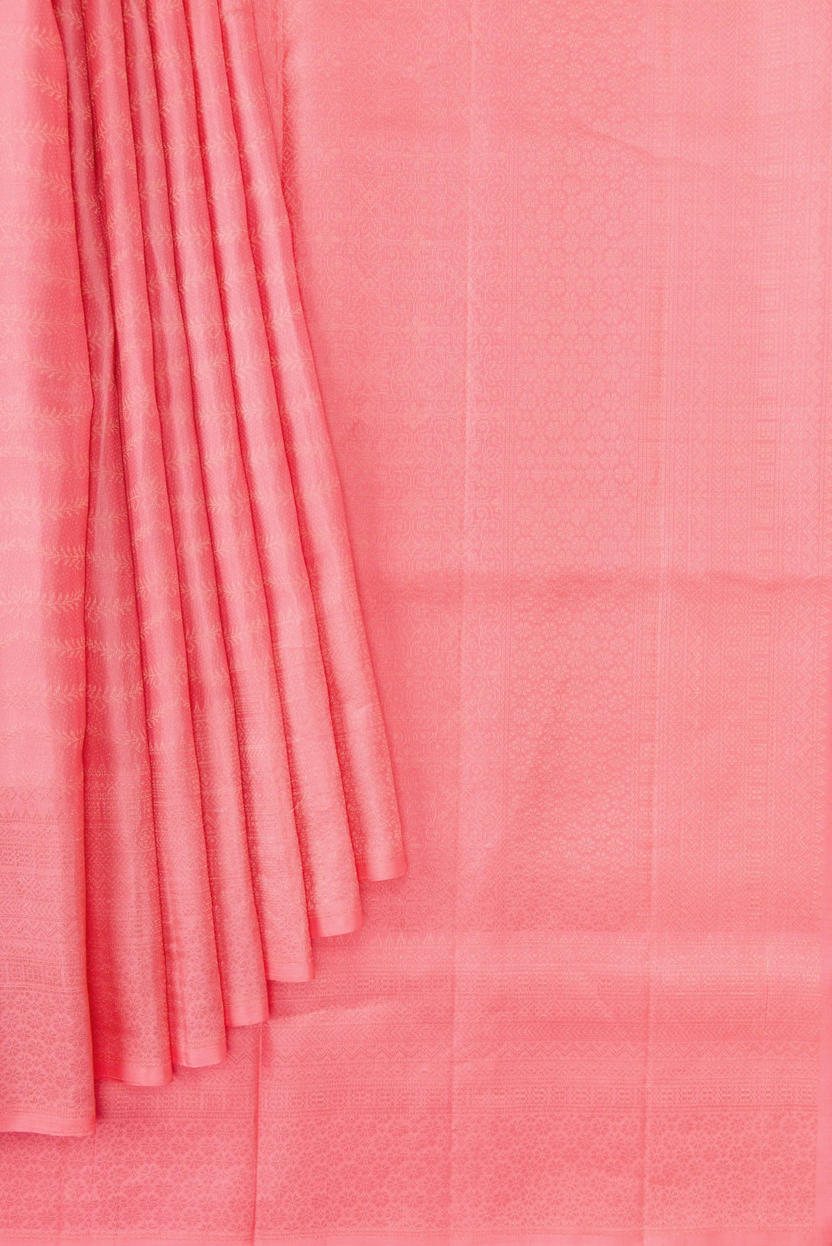 Pleats and pallu of Peach Dual Tone Soft Silk Saree with Zari Brocade on the body and Fancy Border. 