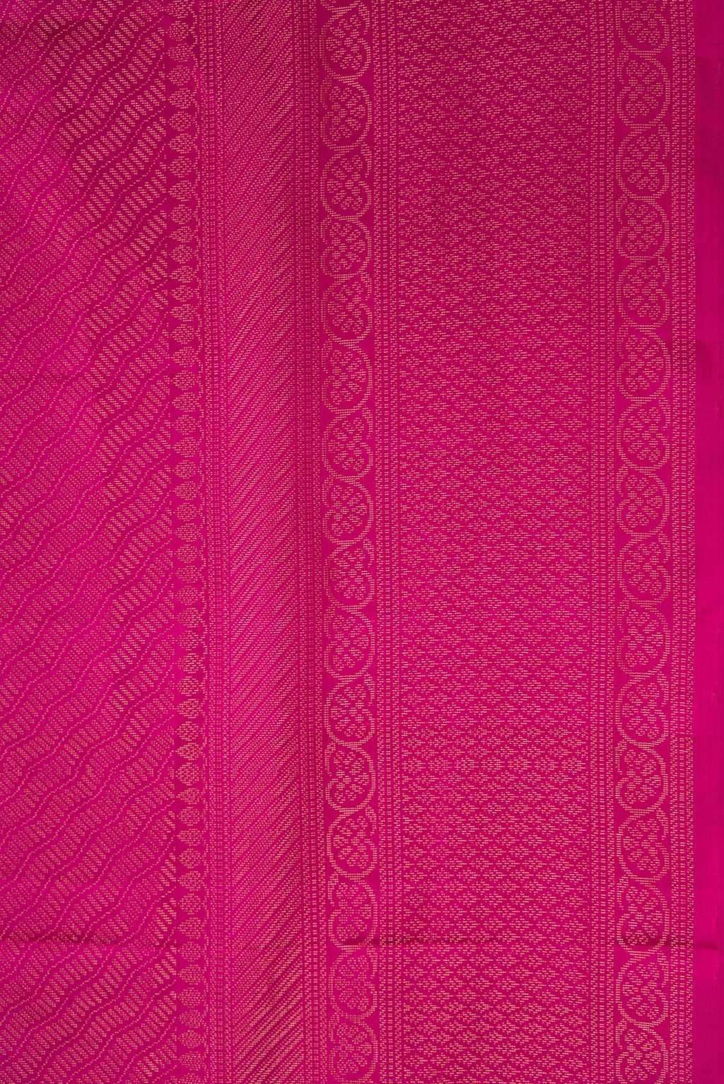 Border image of Magenta Dual Tone Soft Silk Saree with Zari Brocade on the body and Fancy Border. 