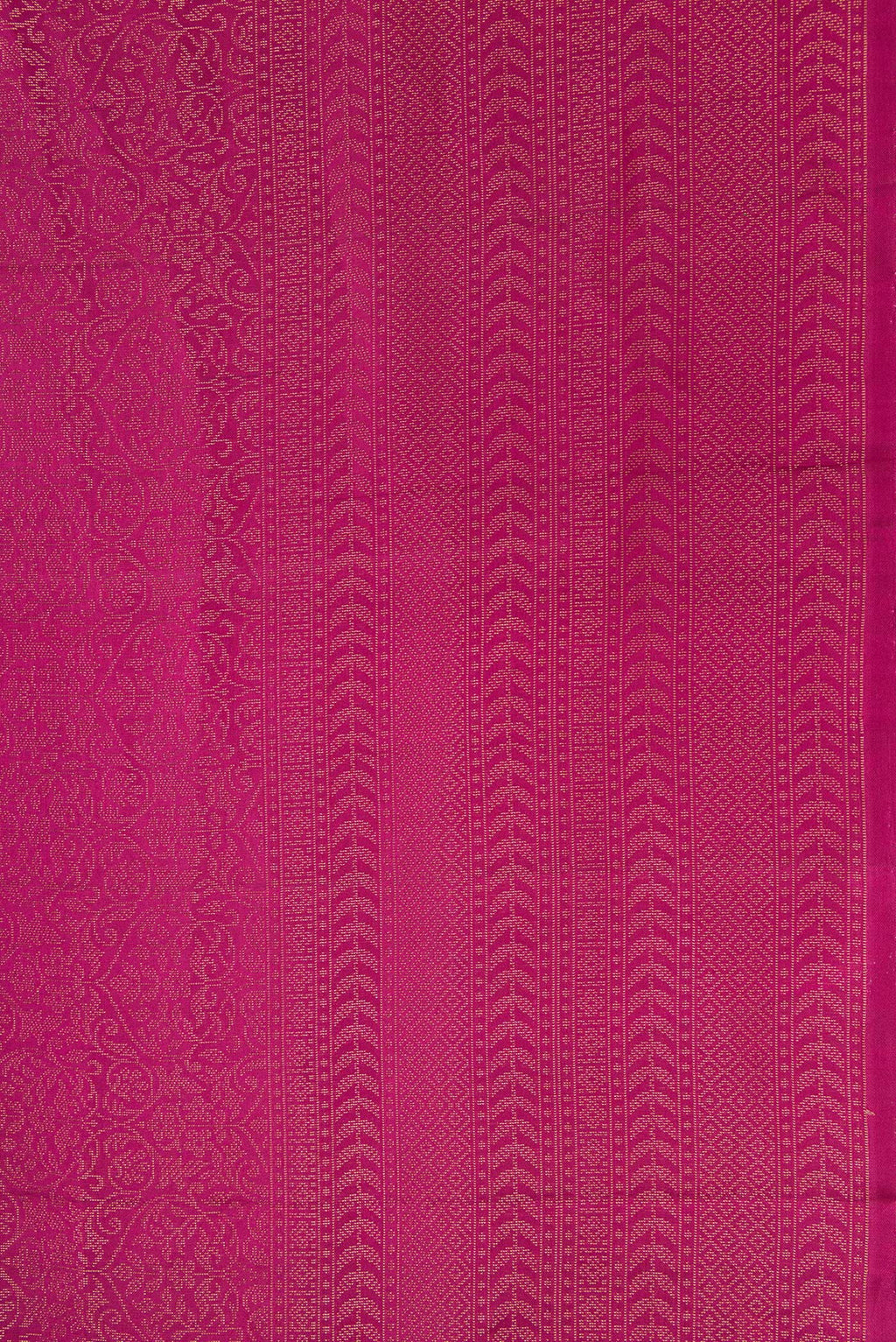 Border image of Dark Pink Dual Tone Soft Silk Saree with Zari Brocade on the body and Fancy Border. 