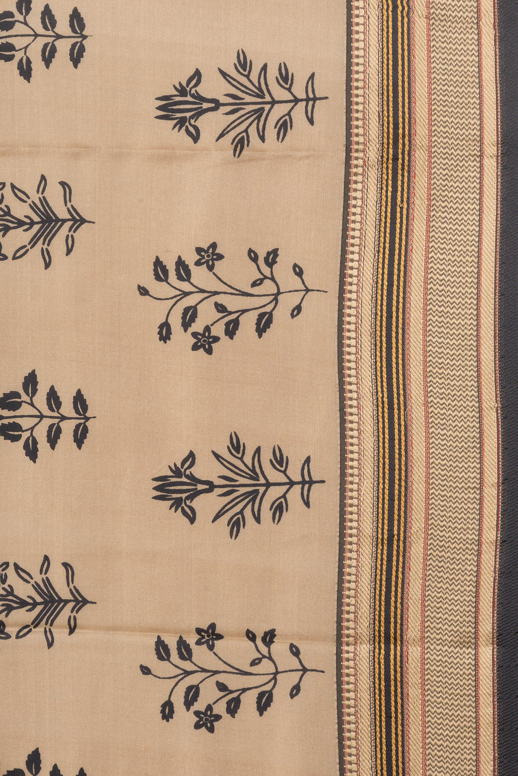 Border image of Beige Dual Tone Kanjivaram Silk Saree with Printed design on the body and Thread Border. 