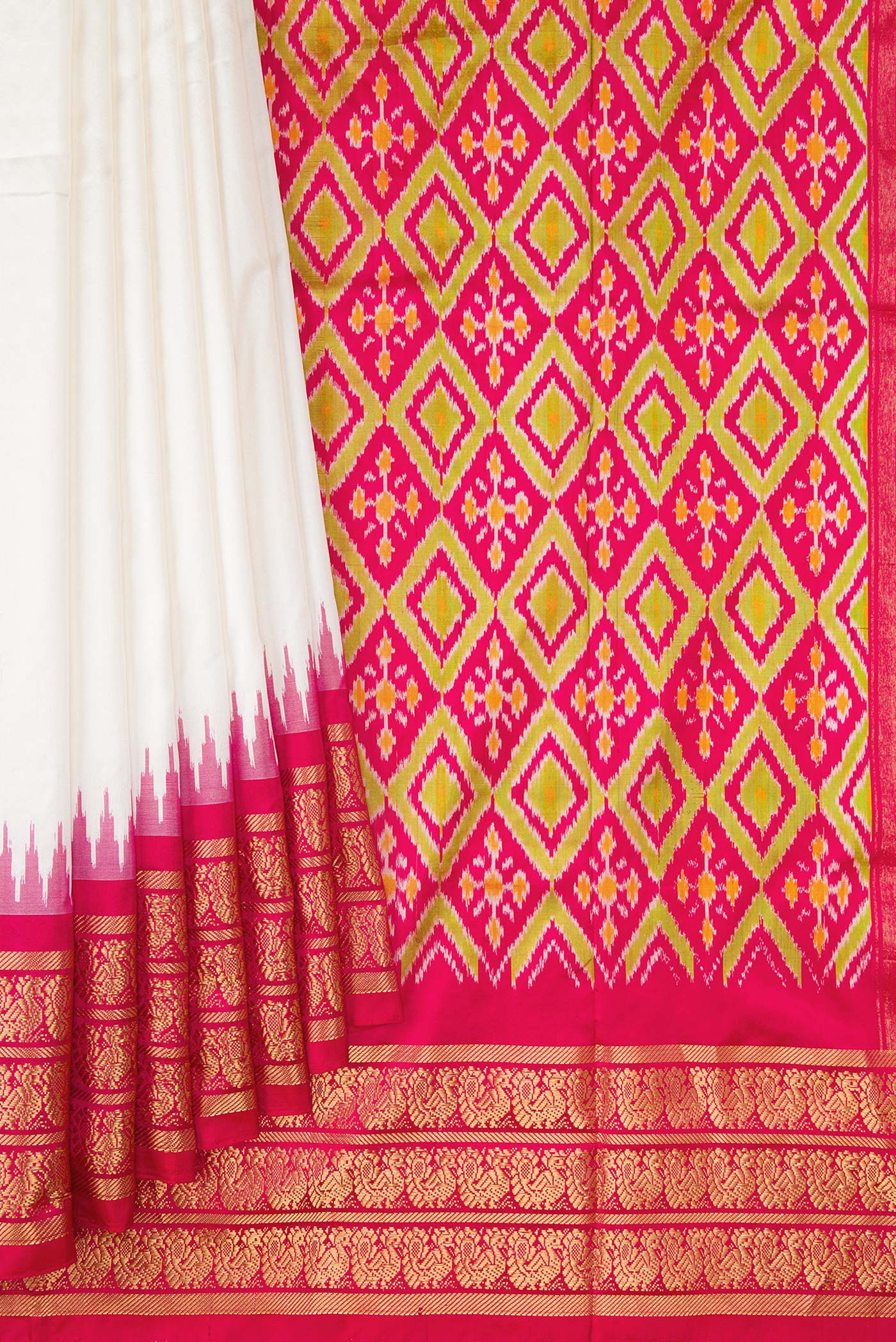 Pleats and pallu of White Dual Tone Double Ikat Saree with Ikat Print on the body and Zari Border. 