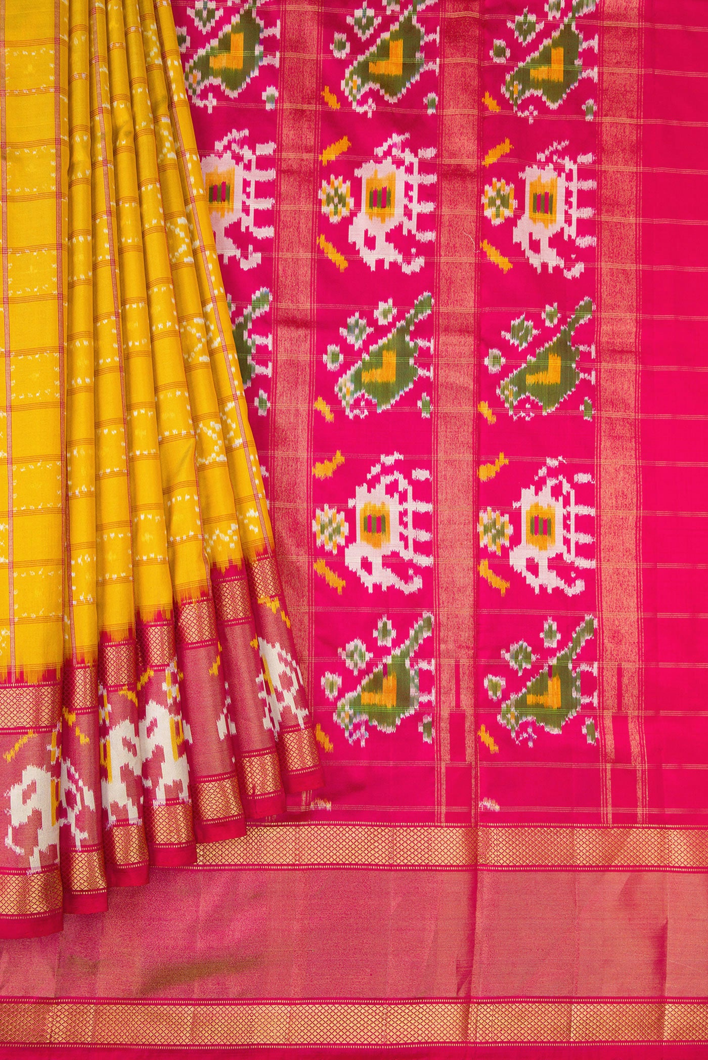 Pleats and pallu of Pink Dual Tone Double Ikat Saree with Ikat Print on the body and Ikat Border. 