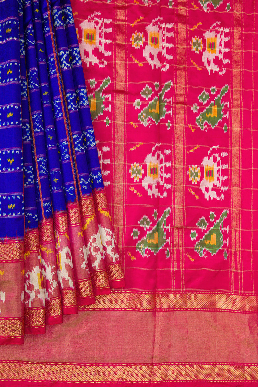 Pleats and pallu of Navy Blue Dual Tone Double Ikat Saree with Ikat Print on the body and Ikat Border. 