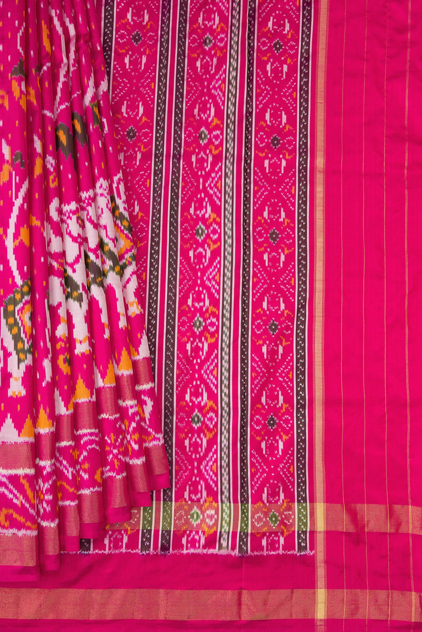 Pleats and pallu of Pink Dual Tone Double Ikat Saree with Ikat Print on the body and Ikat Border. 
