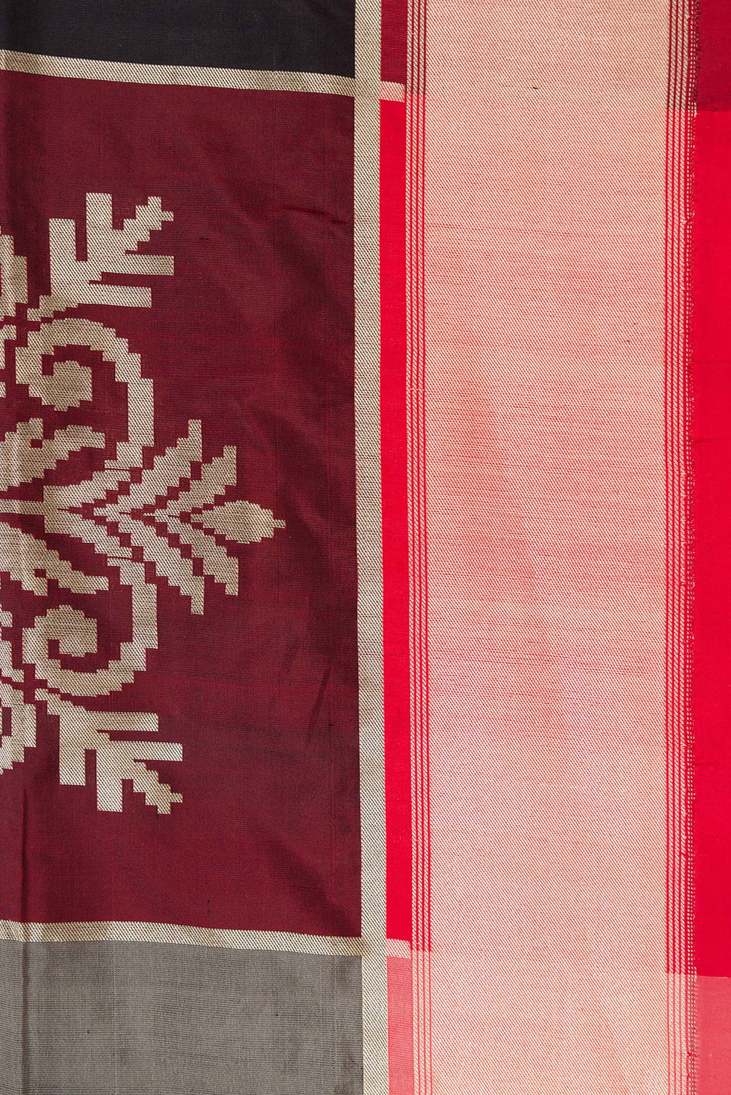 Border image of Red, Maroon, Black and Off White Color Banarasi Silk Saree with Zari Brocade on the body and Zari Border. 
