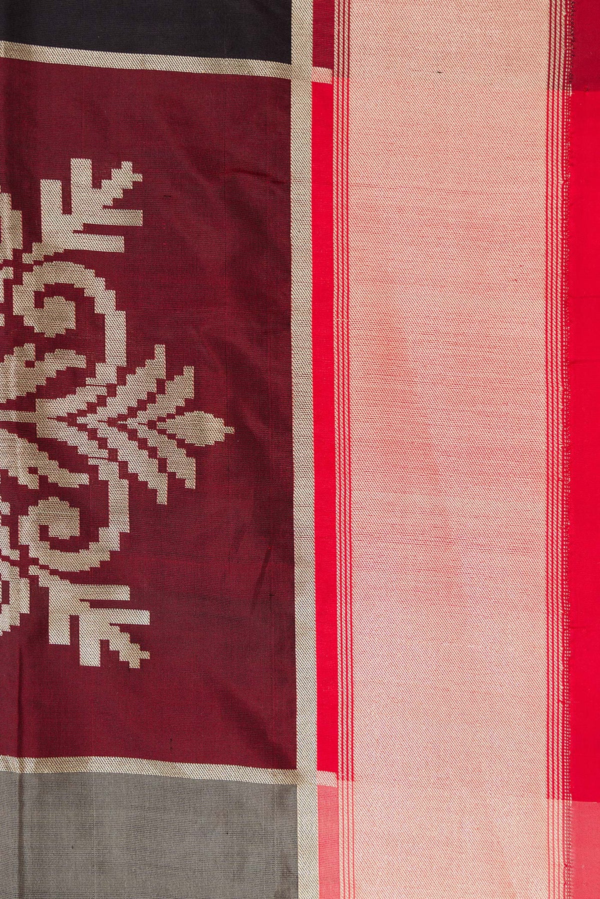 Border image of Red, Maroon, Black and Off White Color Banarasi Silk Saree with Zari Brocade on the body and Zari Border. 