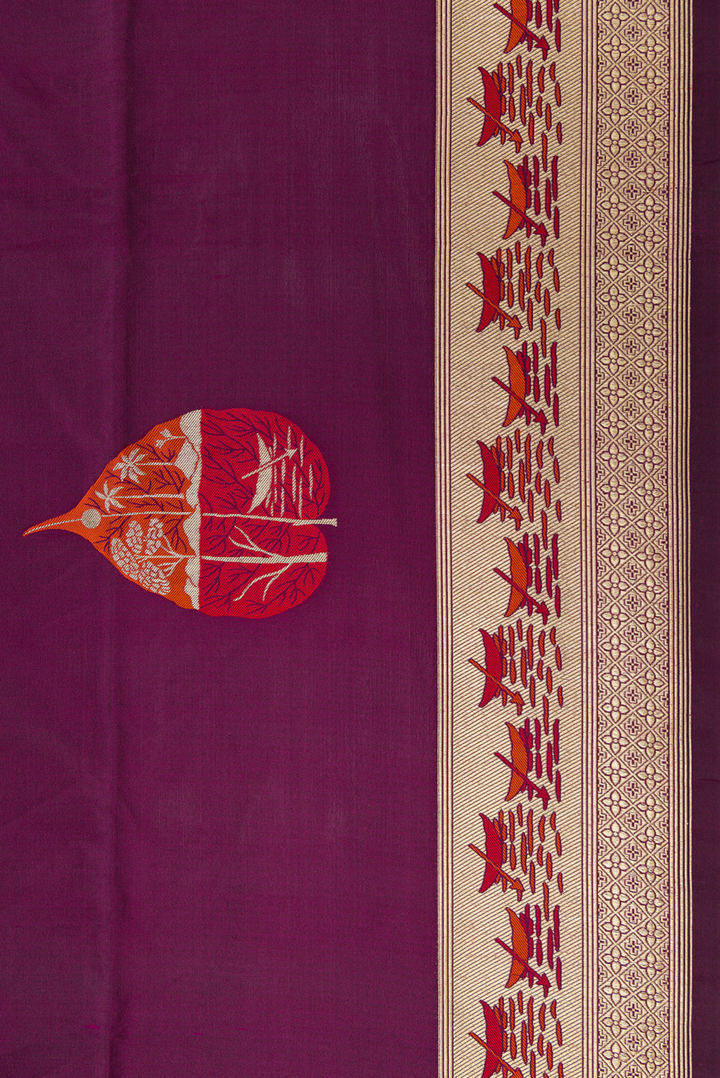 Border image of Burgundy Dual Tone Banarasi Silk Saree with Zari And Thread Butta on the body and Fancy Border. 