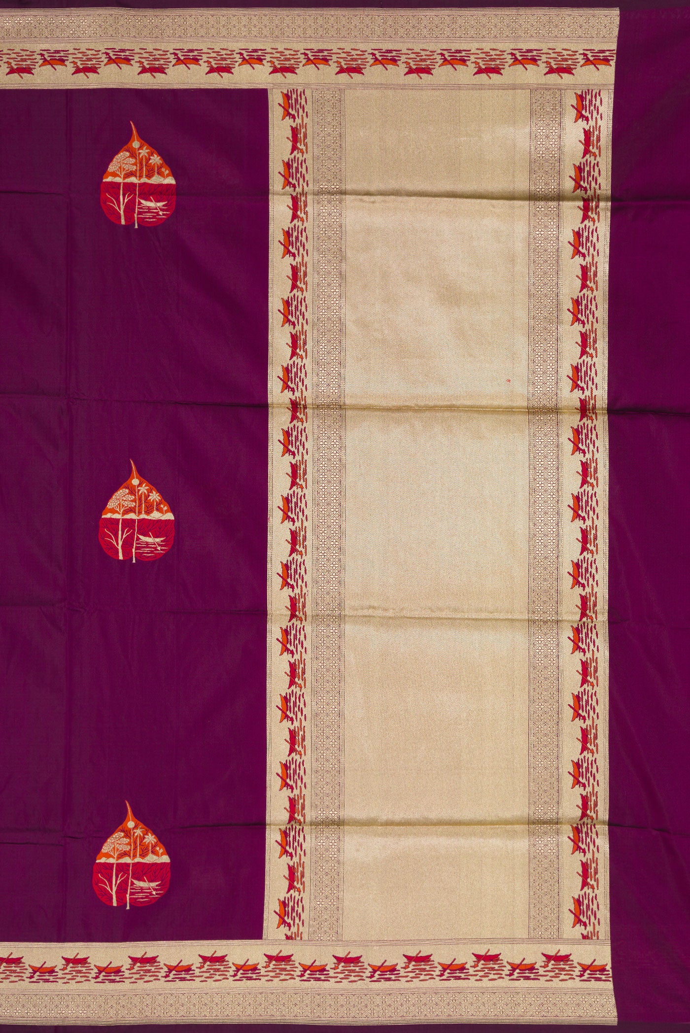 Close up image of the pallu of Burgundy Dual Tone Banarasi Silk Saree with Zari And Thread Butta on the body and Fancy Border. 