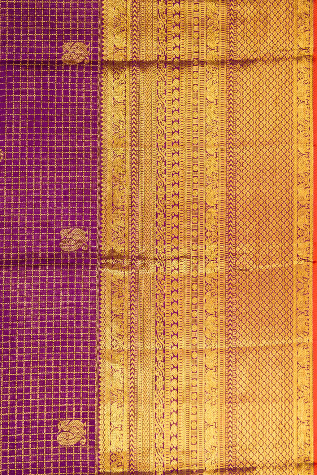 Border image of Violet Dual Tone Kanjivaram Silk Saree with Checked design on the body and Zari Border. 