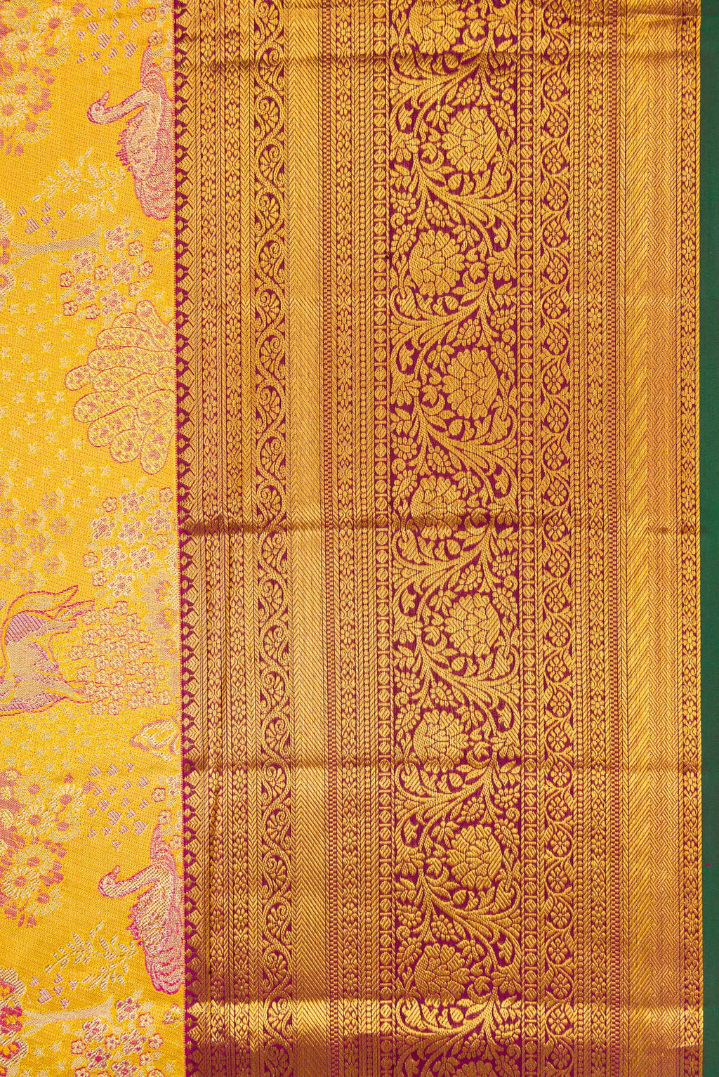 Border image of Gold Dual Tone Kanjivaram Tissue Silk Saree with Zari Brocade on the body and Zari Border. 