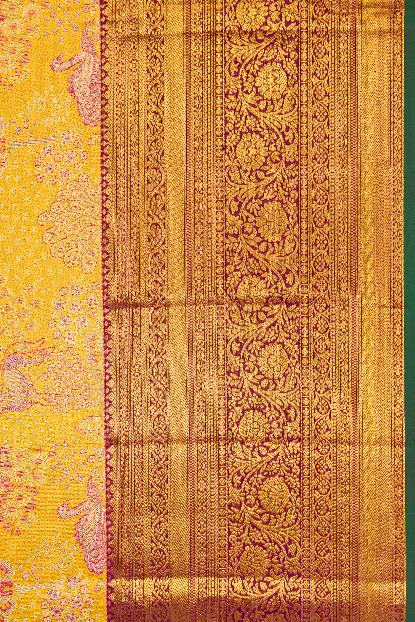 Border image of Gold Dual Tone Kanjivaram Tissue Silk Saree with Zari Brocade on the body and Zari Border. 