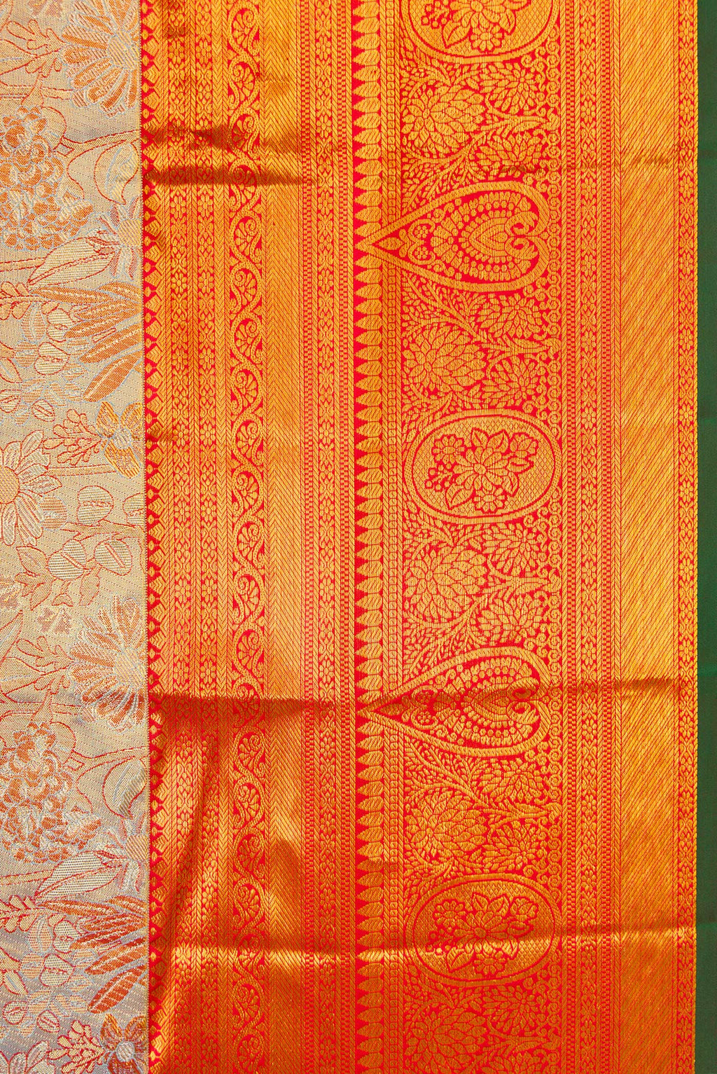 Border image of Light Blue Dual Tone Kanjivaram Tissue Silk Saree with Zari Brocade on the body and Zari Border. 