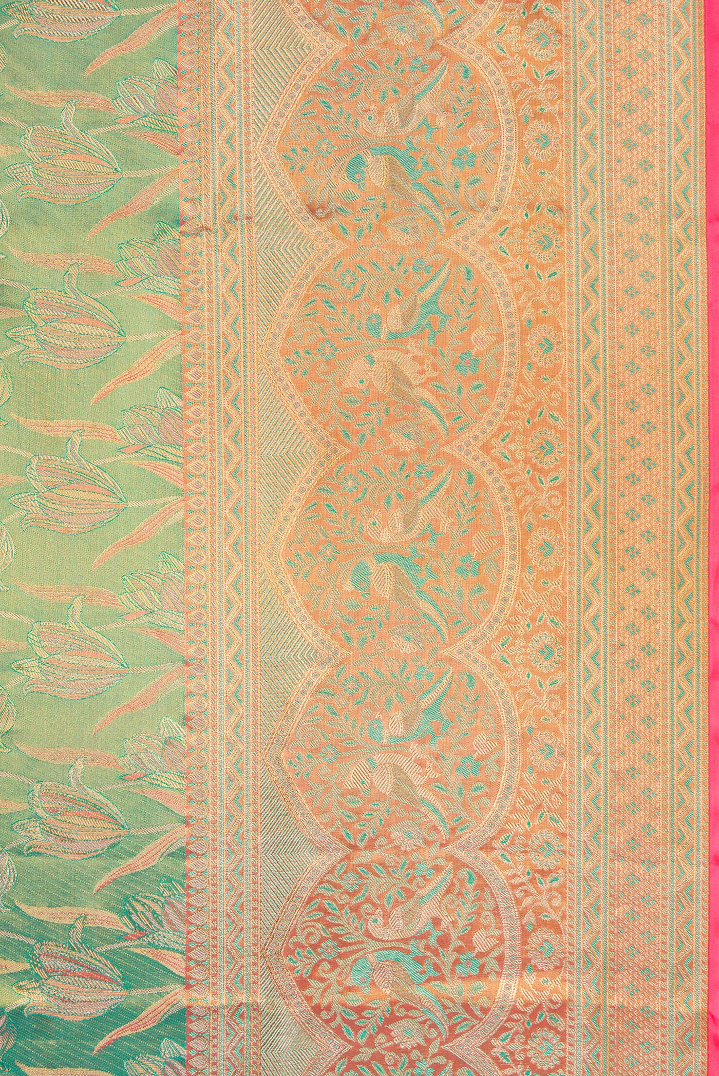 Border image of Green Dual Tone Kanjivaram Tissue Silk Saree with Zari Brocade on the body and Fancy Border. 