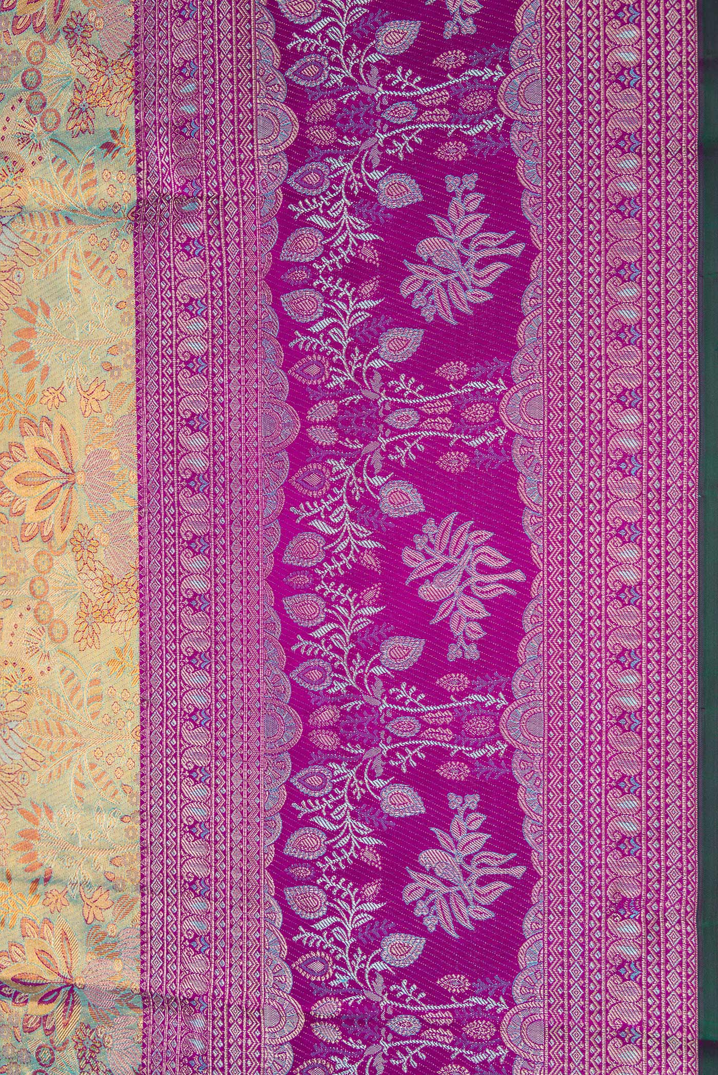 Border image of Gold Dual Tone Kanjivaram Tissue Silk Saree with Zari Brocade on the body and Zari Border. 