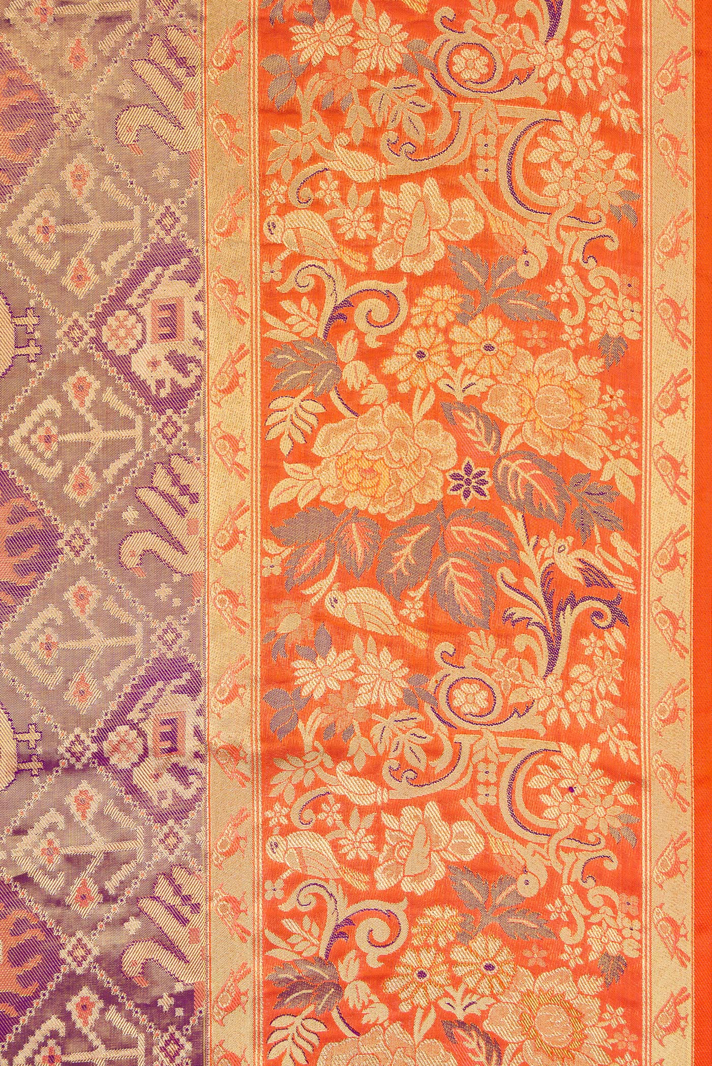 Border image of Lavender Dual Tone Kanjivaram Tissue Silk Saree with Zari Brocade on the body and Zari Border. 