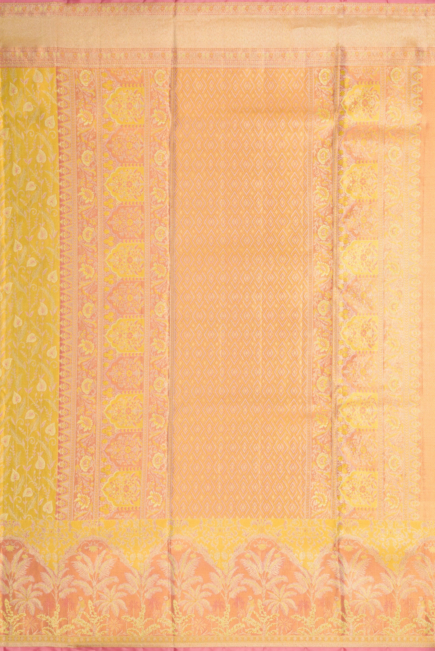 Close up image of the pallu of Yellow Dual Tone Kanjivaram Tissue Silk Saree with Zari Brocade on the body and Fancy Border. 