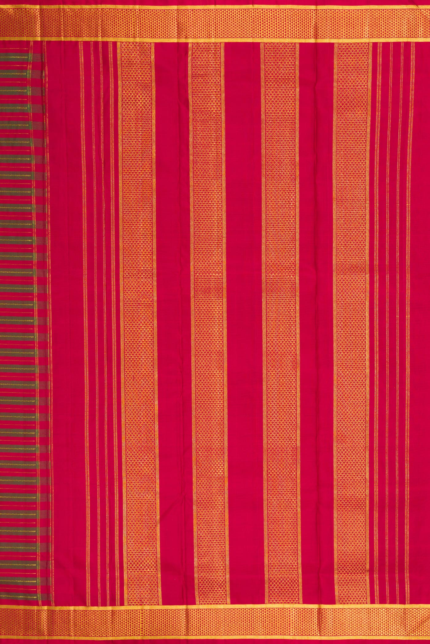Close up image of the pallu of Maroon Dual Tone Kanchipuram Silk Nine Yards Saree with Stripes on the body and Zari Border. 