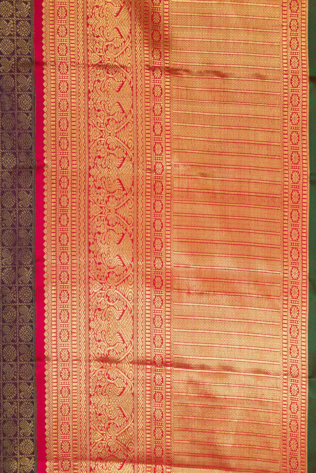 Border image of Pure Silk Pure Zari Burgundy Dual Tone Kanjivaram Saree with Zari Brocade on the body and Zari Border. 
