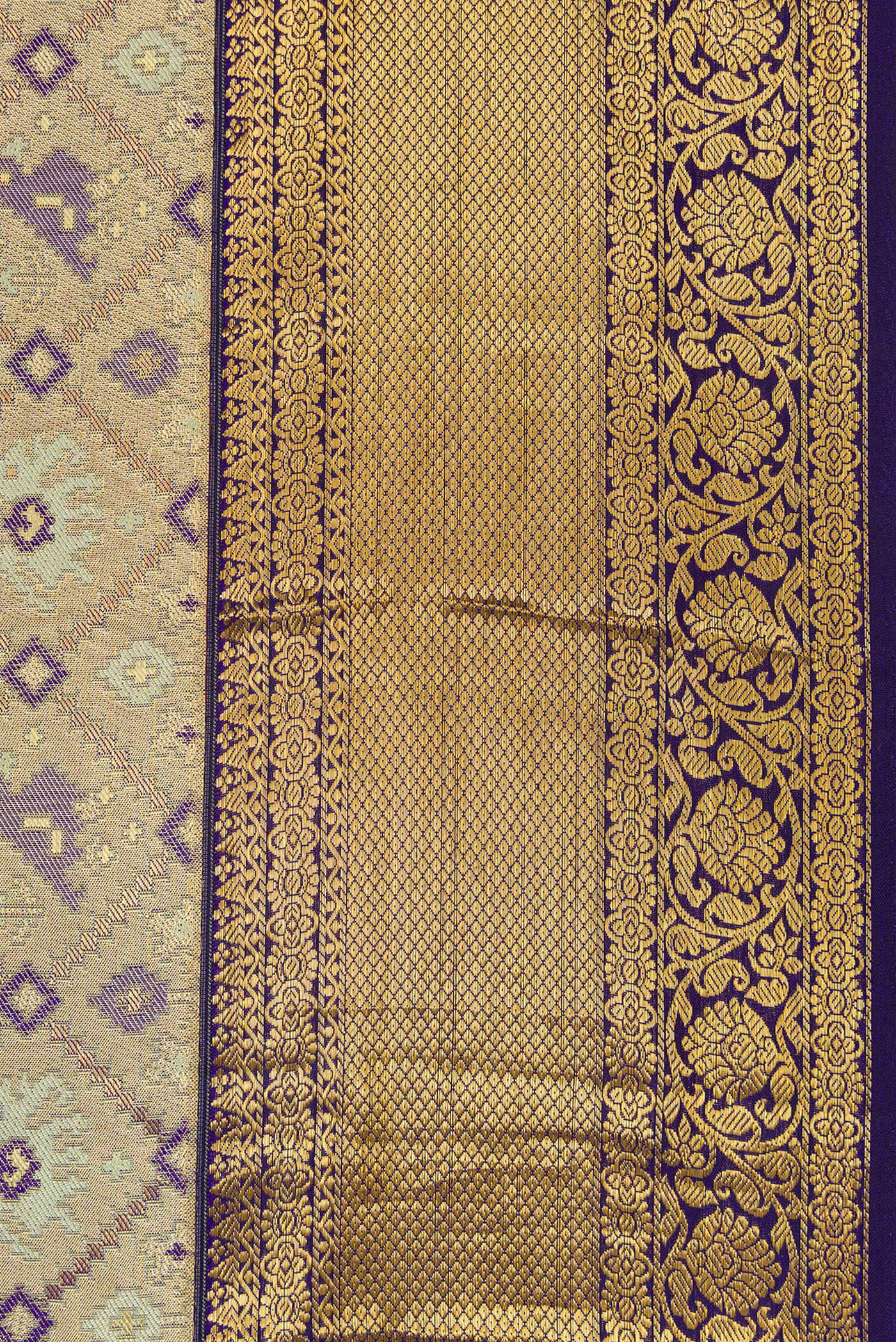 Border image of Gold Dual Tone Kanchipuram Tissue Silk Saree with Zari Brocade on the body and Zari Border. 