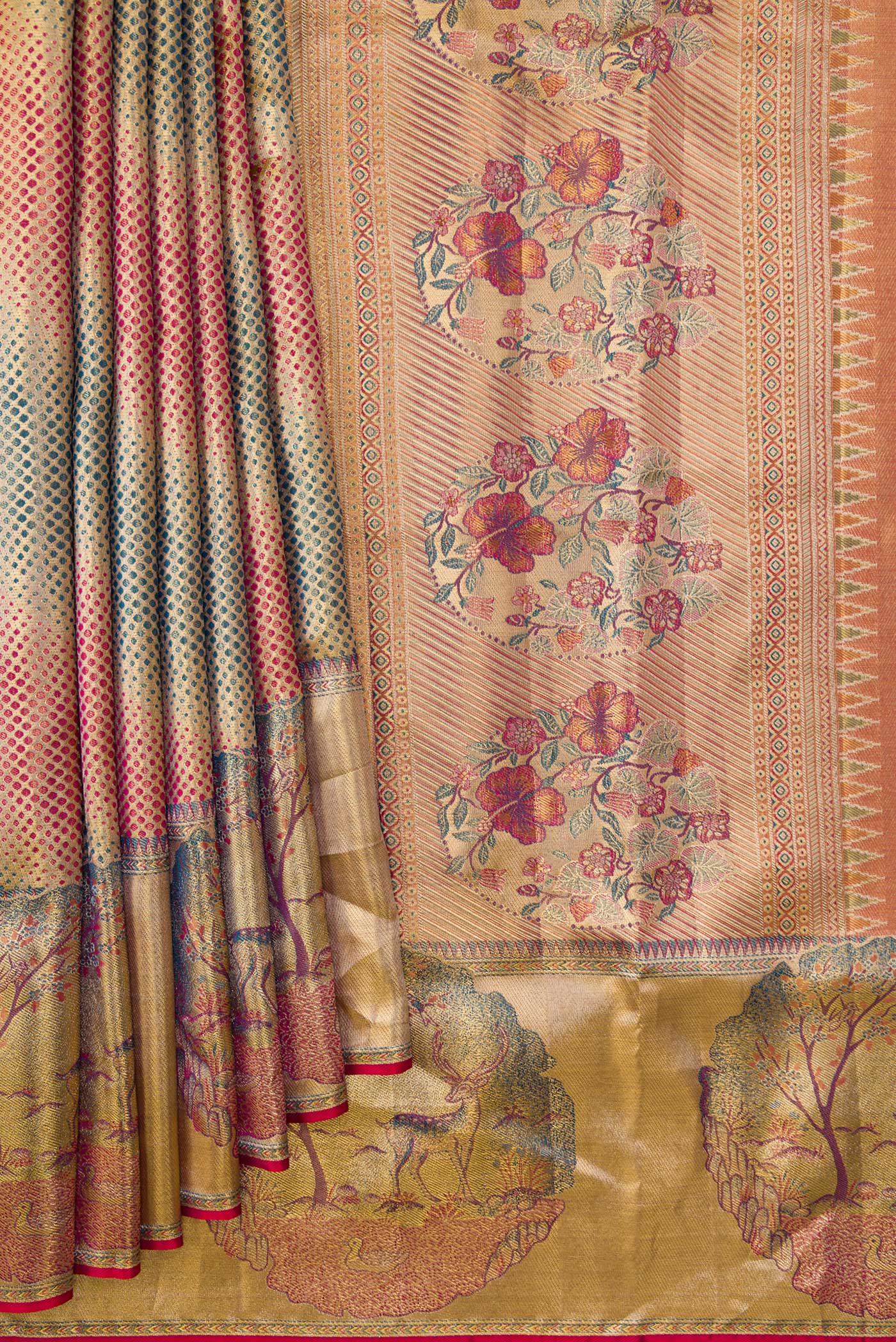Pleats and pallu of Gold Dual Tone Kanjivaram Tissue Silk Saree with Zari Brocade on the body and Fancy Border. 