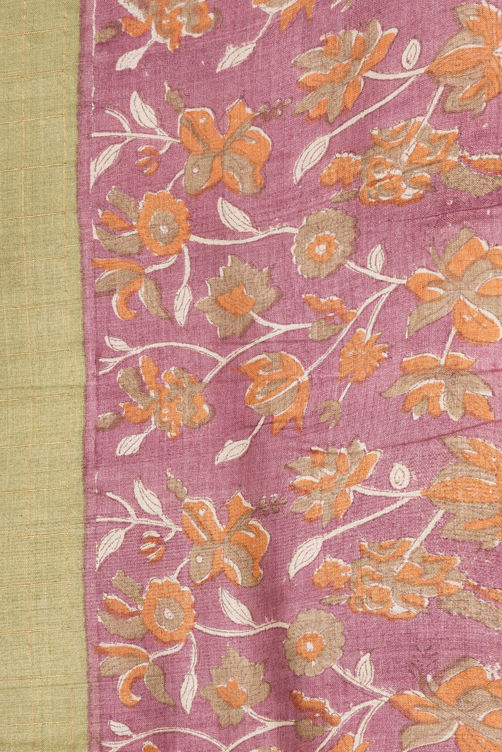 Border image of Mehandi Green Dual Tone Tussar Silk Saree with Checked design on the body and Printed Border. 