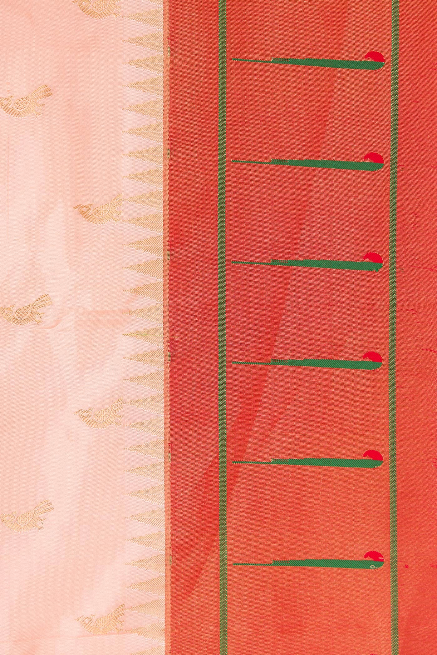 Border image of Peach Dual Tone Paithani Silk Saree with Zari Butta on the body and Paithani Border. 