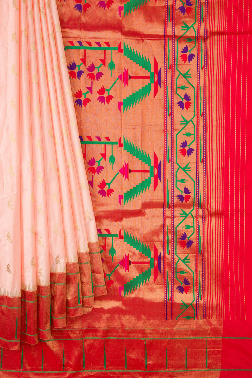 Pleats and pallu of Peach Dual Tone Paithani Silk Saree with Zari Butta on the body and Paithani Border. 