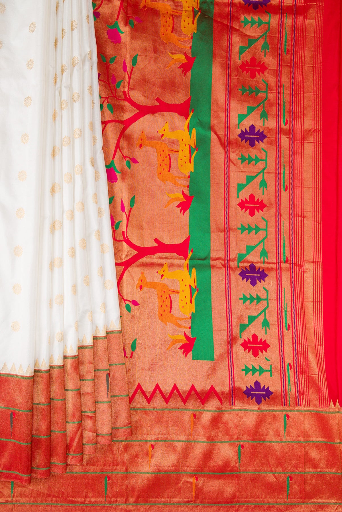 Pleats and pallu of Pure Silk Off White Paithani Saree with Zari Butta on the body and Paithani Border. 