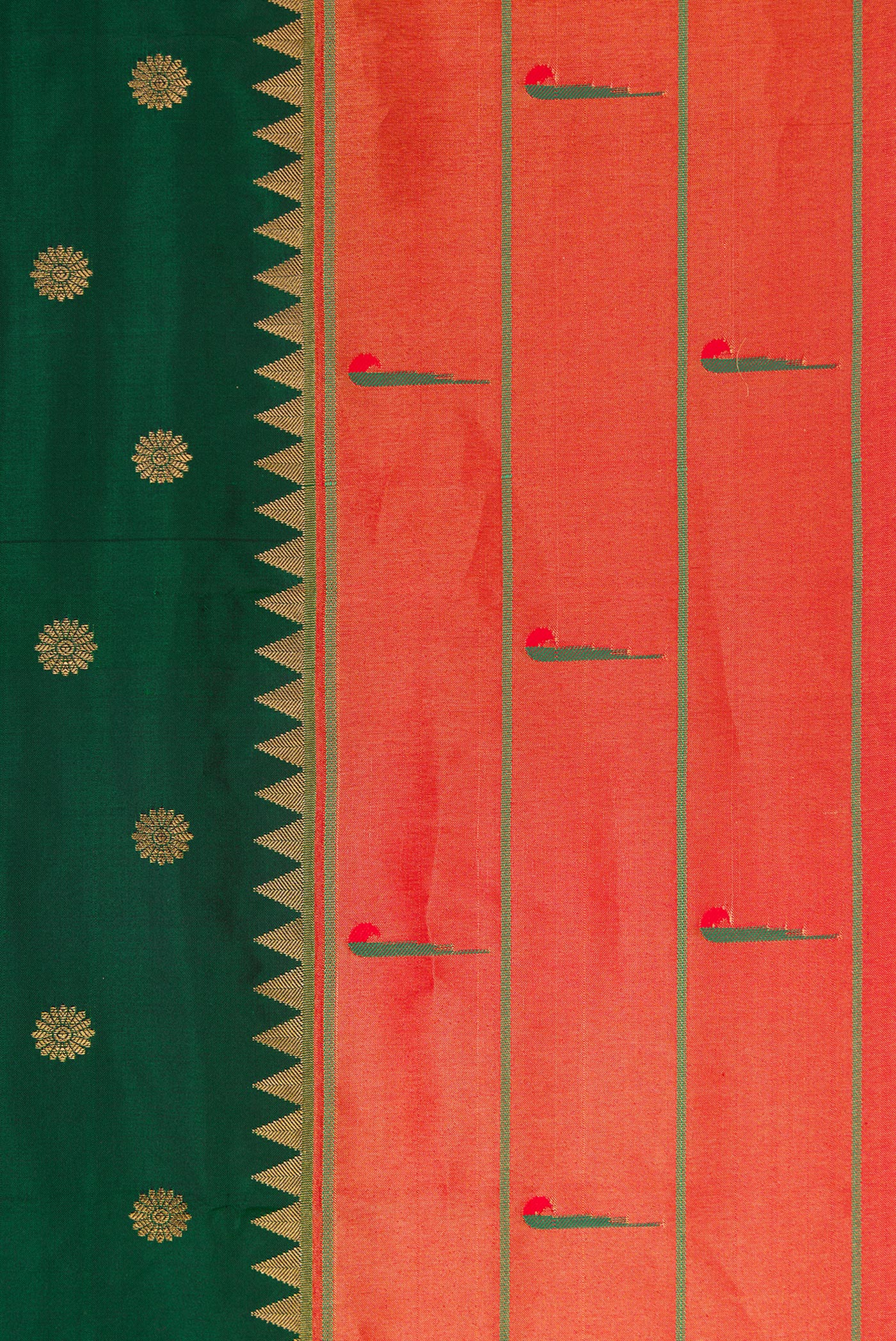 Border image of Bottle Green Dual Tone Paithani Silk Saree with Zari Butta on the body and Paithani Border. 