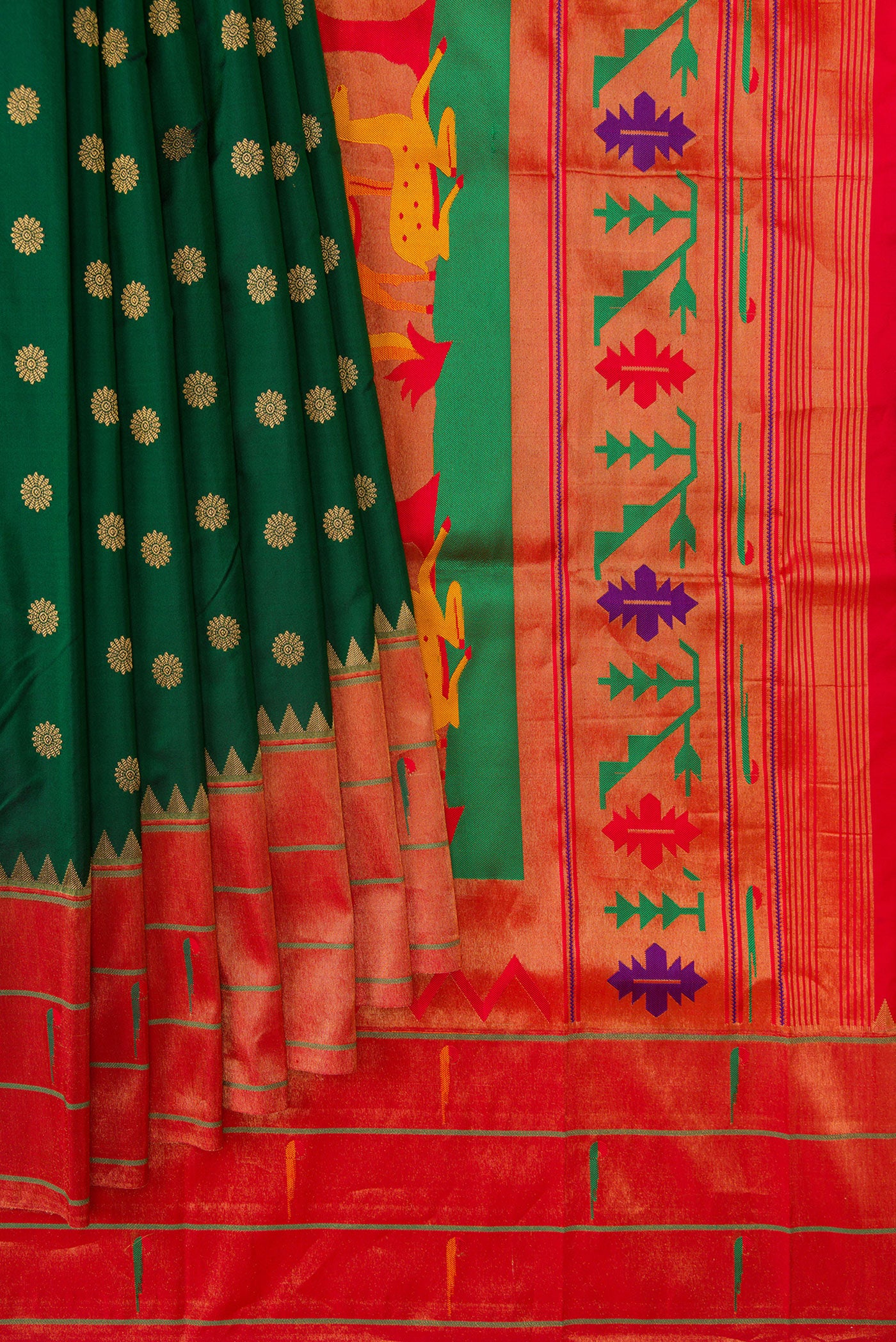 Pleats and pallu of Bottle Green Dual Tone Paithani Silk Saree with Zari Butta on the body and Paithani Border. 