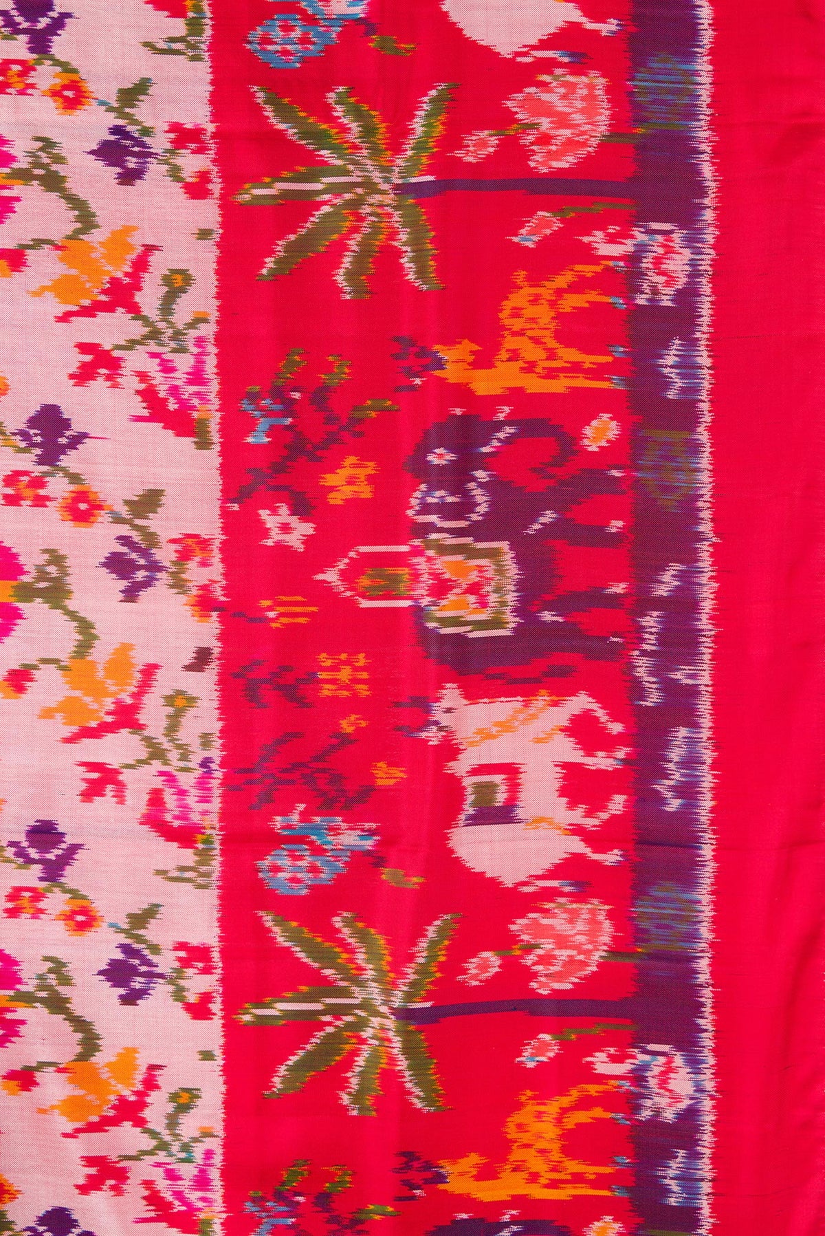 Border image of Pink Dual Tone Double Ikat Saree with Ikat Print on the body and Ikat Border. 