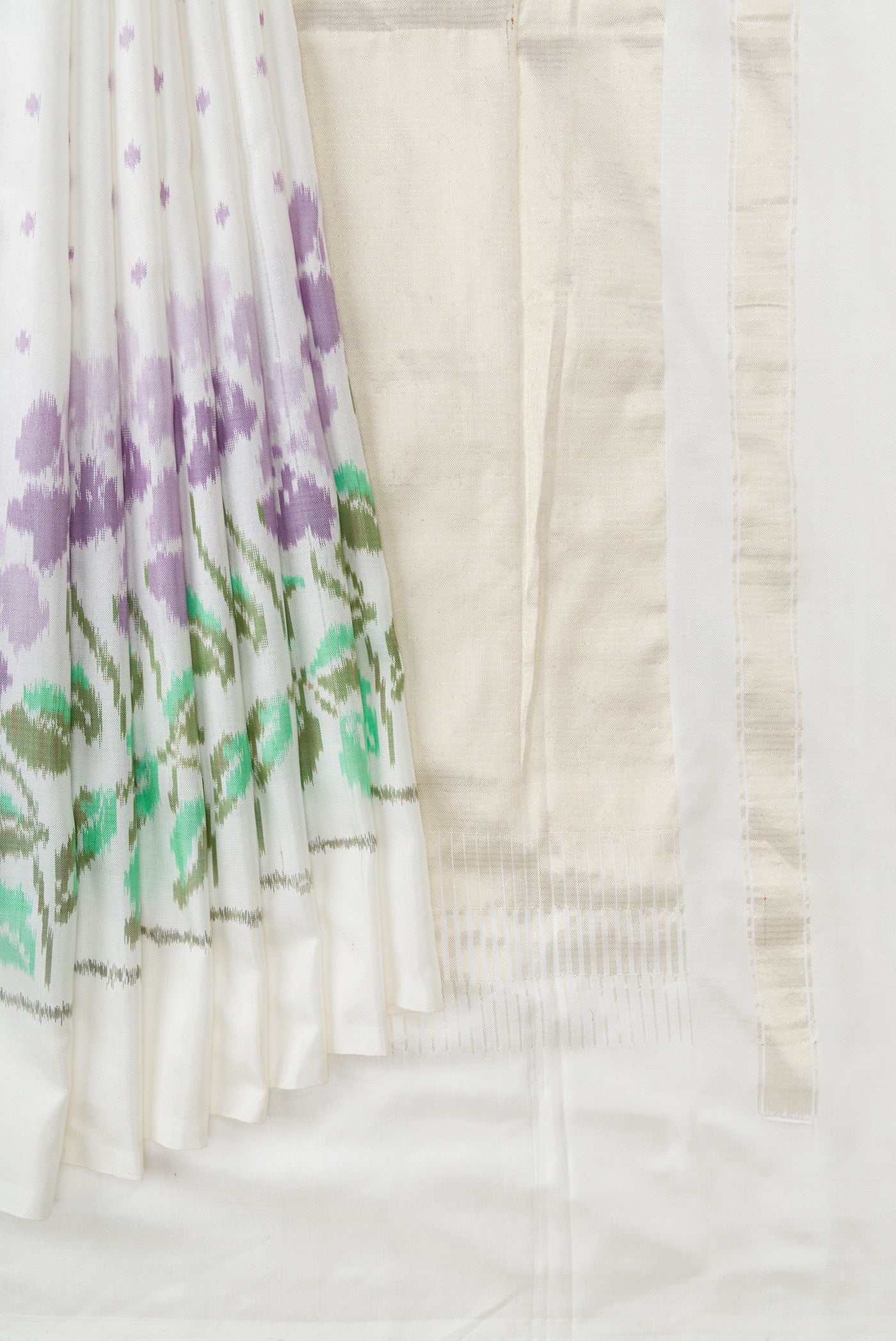 Pleats and pallu of Off White Dual Tone Double Ikat Saree with Ikat Print on the body and Ikat Border. 