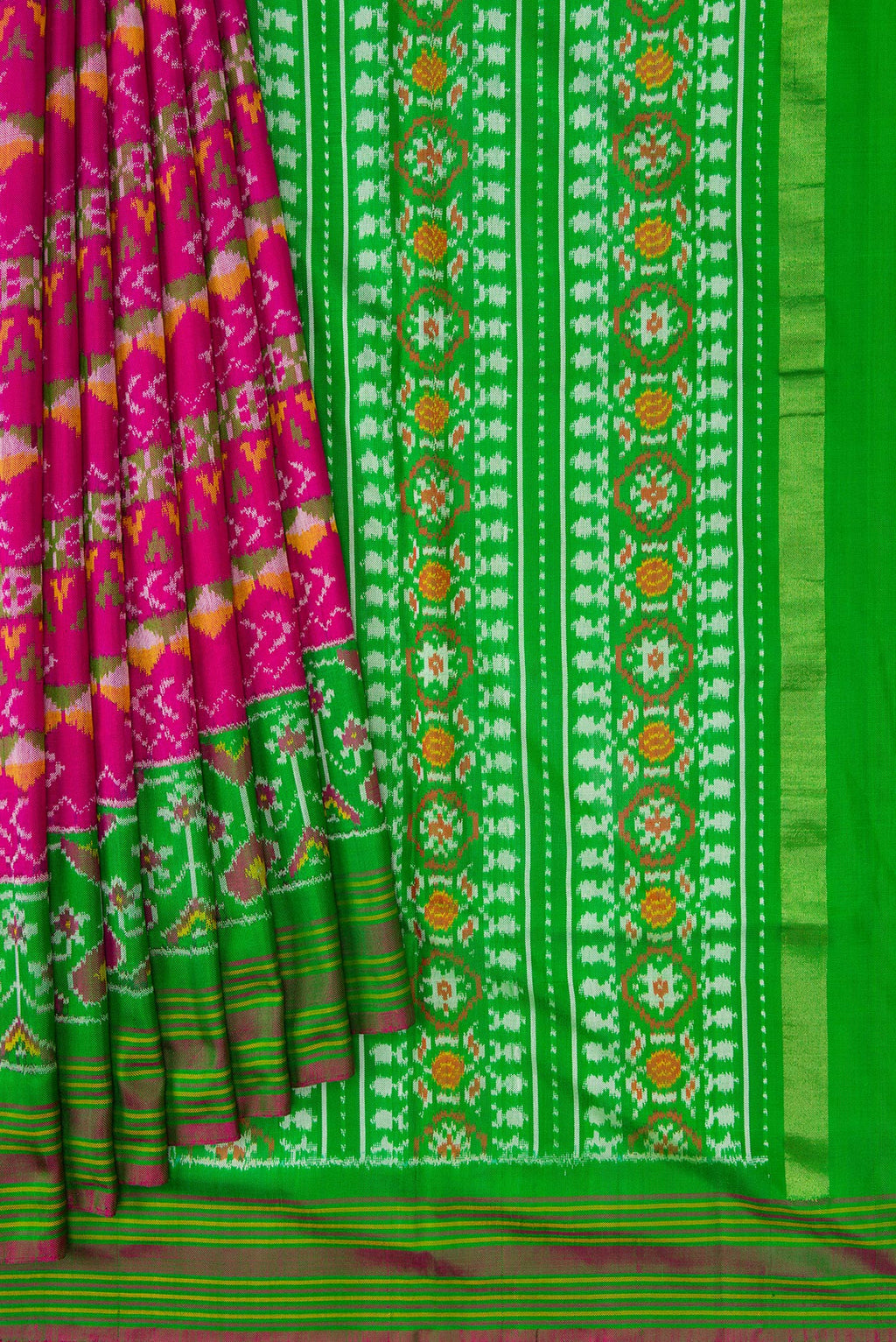 Pleats and pallu of Pink Dual Tone Double Ikat Saree with Ikat Print on the body and Ikat Border. 