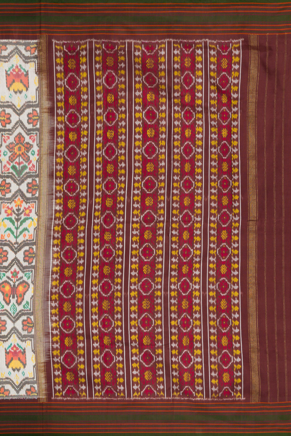 Close up image of the pallu of Beige Dual Tone Double Ikat Saree with Ikat Print on the body and Thread Border. 