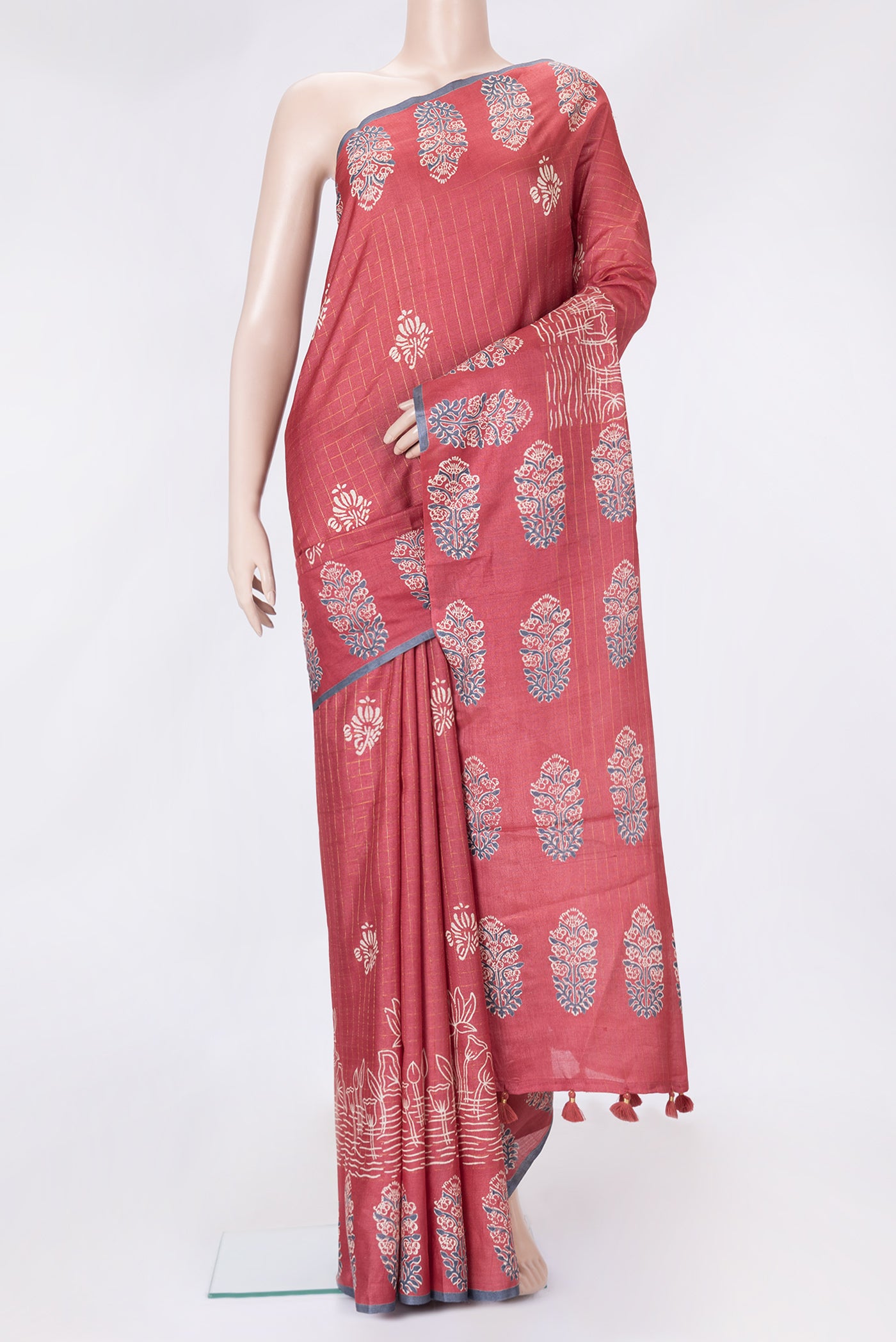 Pink Dual Tone Tussar Silk Saree with Checked design on the body and Printed Border.  displayed on a mannequin