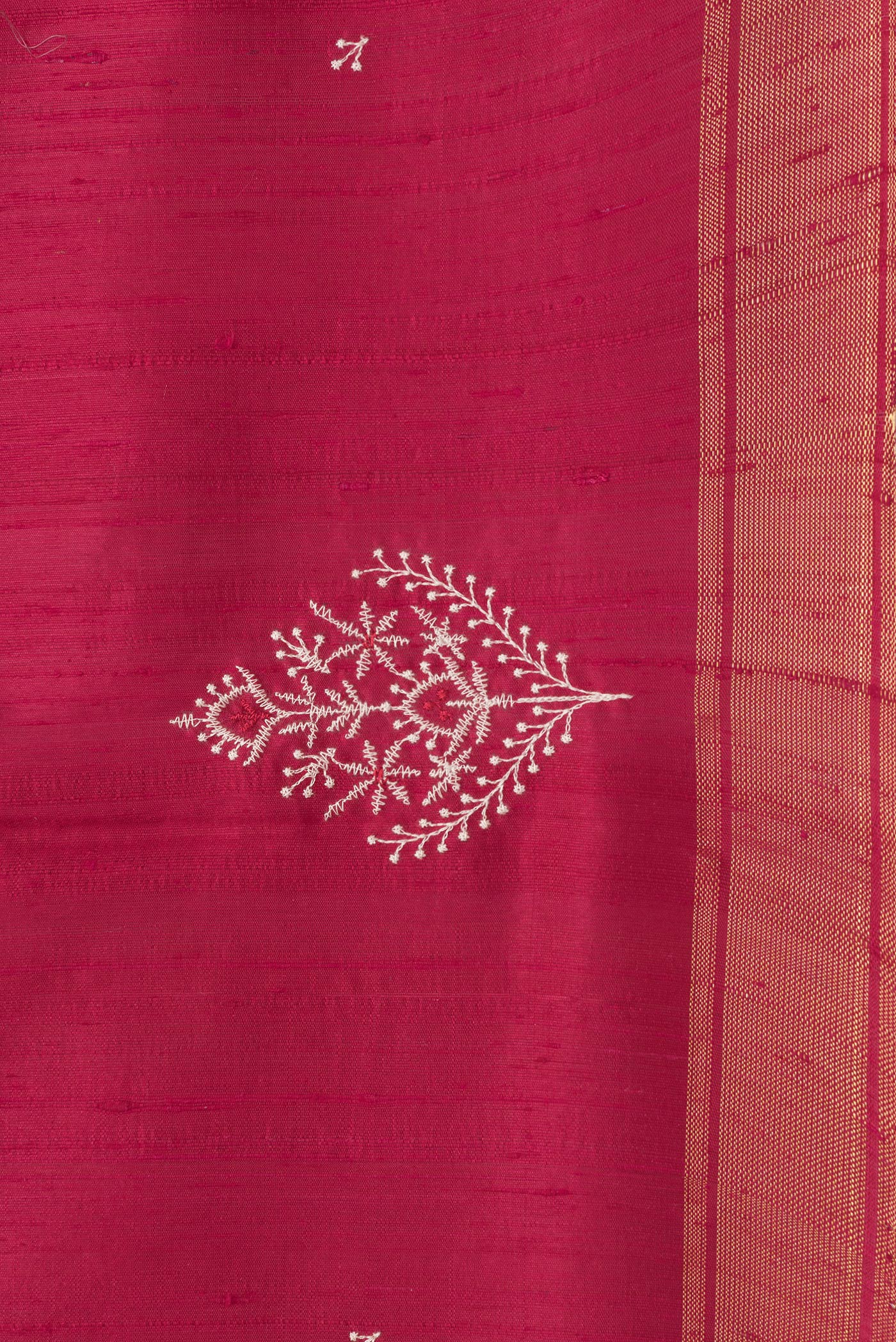 Border image of Dark Pink Dual Tone Raw Silk Saree with Embroidery on the body and Zari Border. 