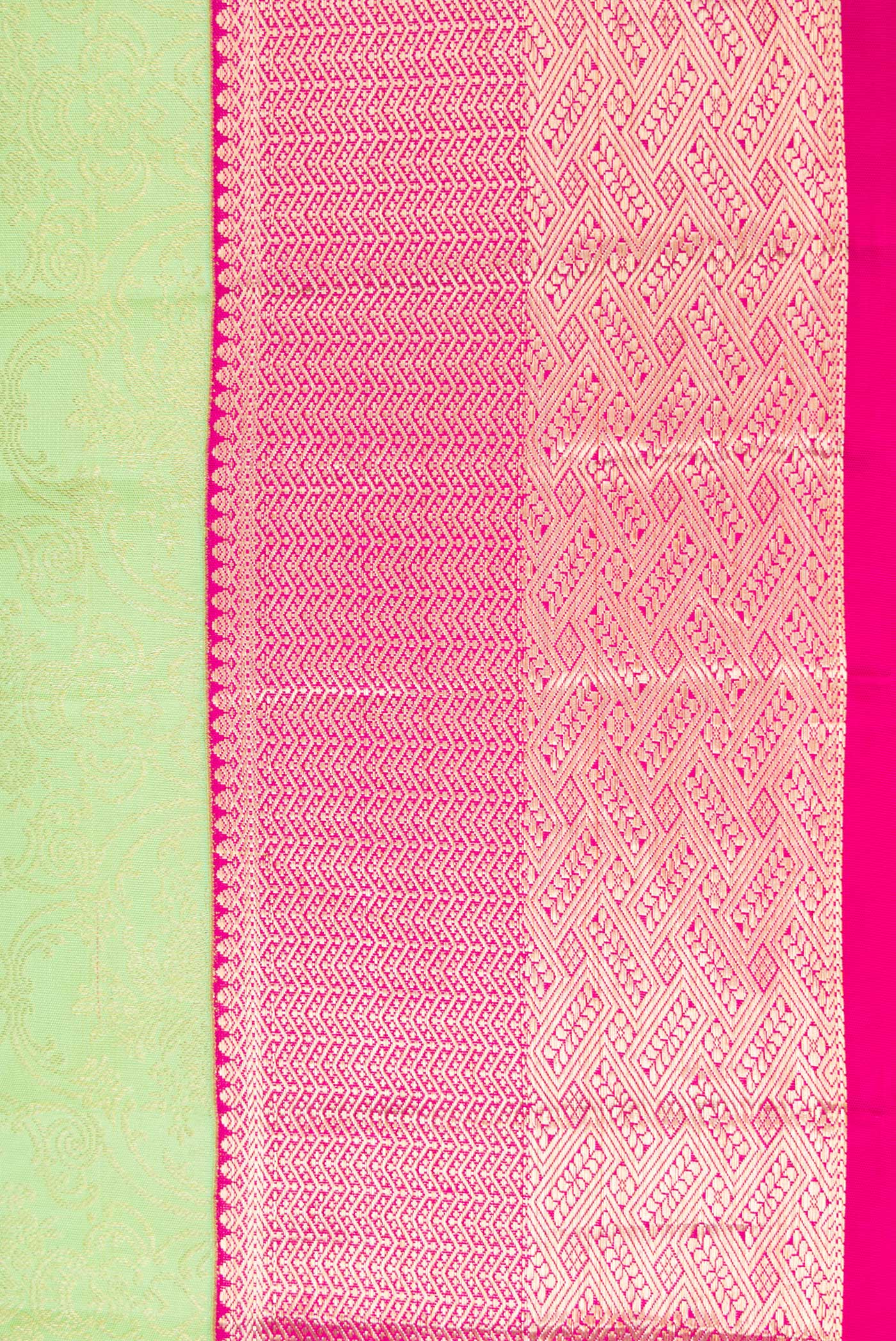 Border image of Parrot Green Dual Tone Kanjivaram Silk Saree with Zari Brocade on the body and Zari Border. 