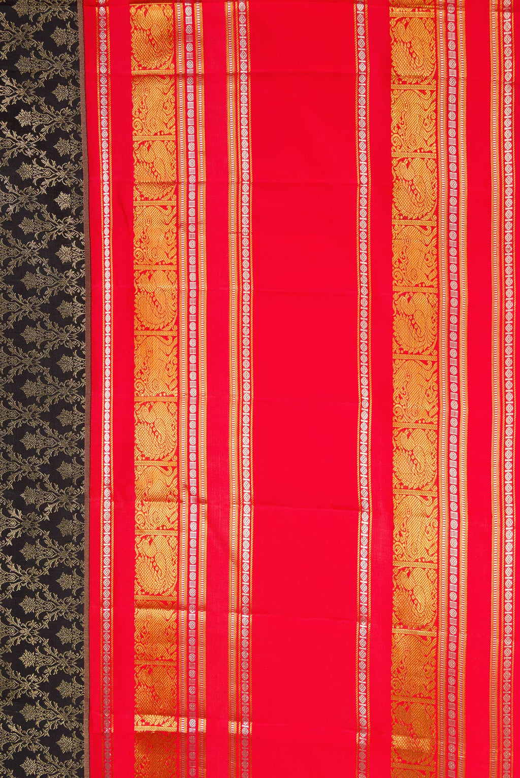 Border image of Black Dual Tone Kanjivaram Silk Saree with Zari Brocade on the body and Zari Border. 