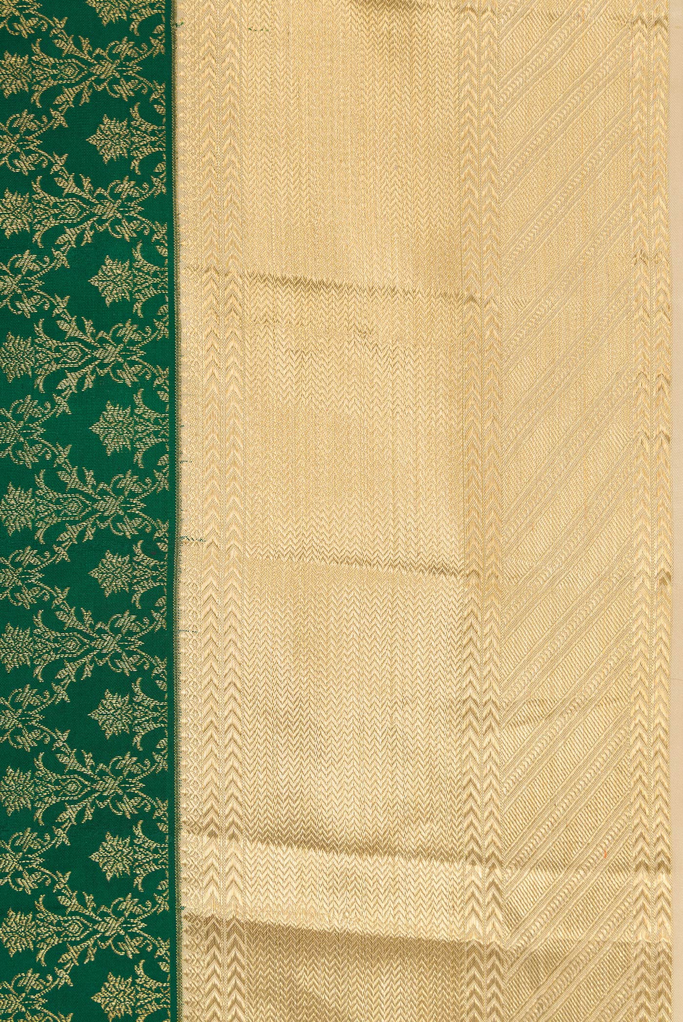 Border image of Green Dual Tone Kanjivaram Silk Saree with Zari Brocade on the body and Zari Border. 