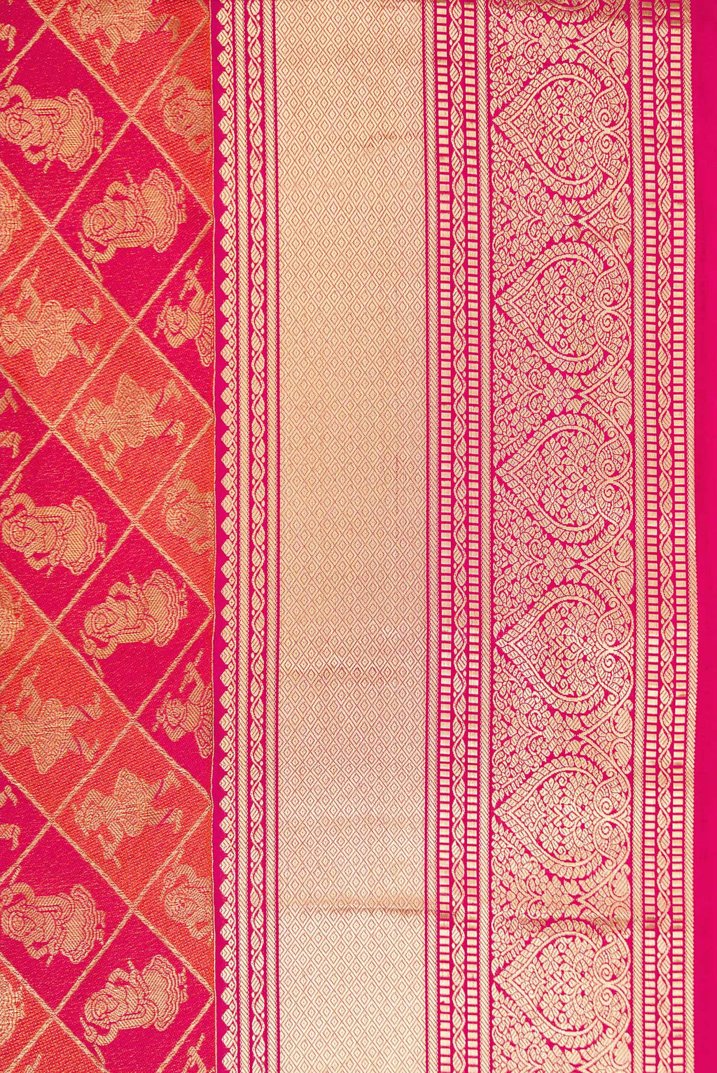 Border image of Orange Dual Tone Kanchipuram Silk Saree with Zari Brocade on the body and Zari Border. 