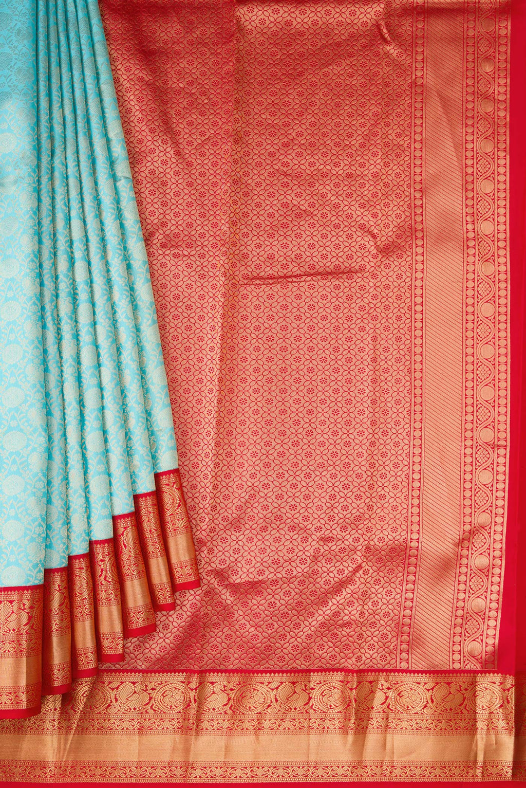 Pleats and pallu of Sky Blue Dual Tone Kanjivaram Silk Saree with Zari Brocade on the body and Zari Border. 