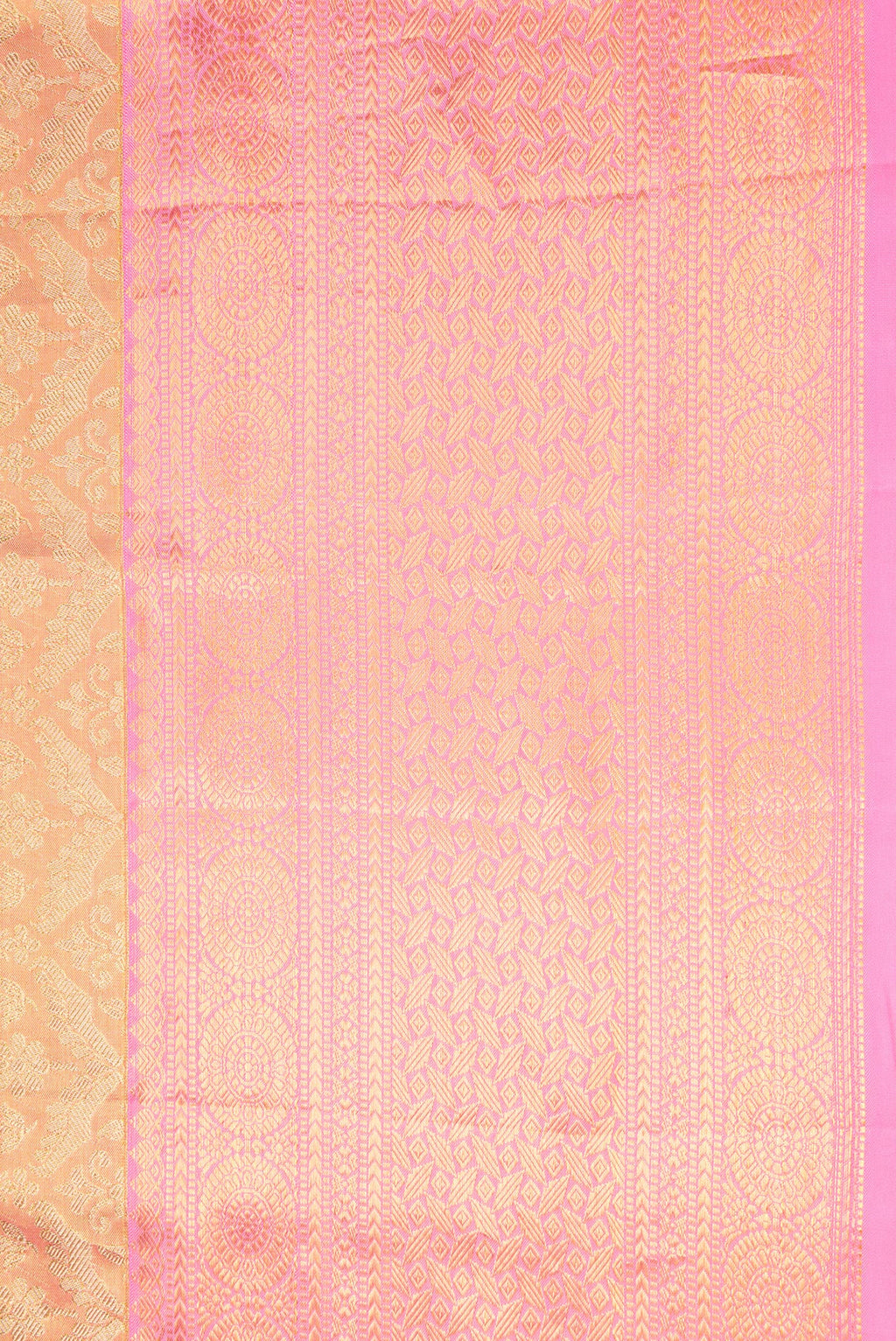 Border image of Pink Dual Tone Kanchipuram Tissue Silk Saree with Zari Brocade on the body and Zari Border. 