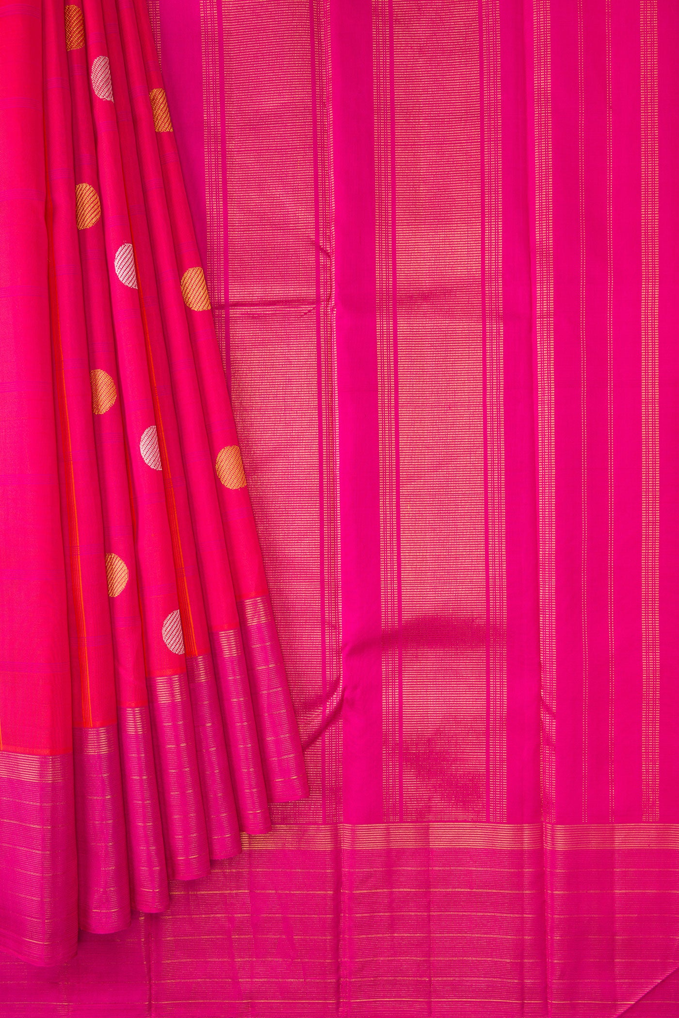 Pleats and pallu of Pure Silk Pure Zari Coral Dual Tone Kanjivaram Saree with Checked design on the body and Zari Border. 