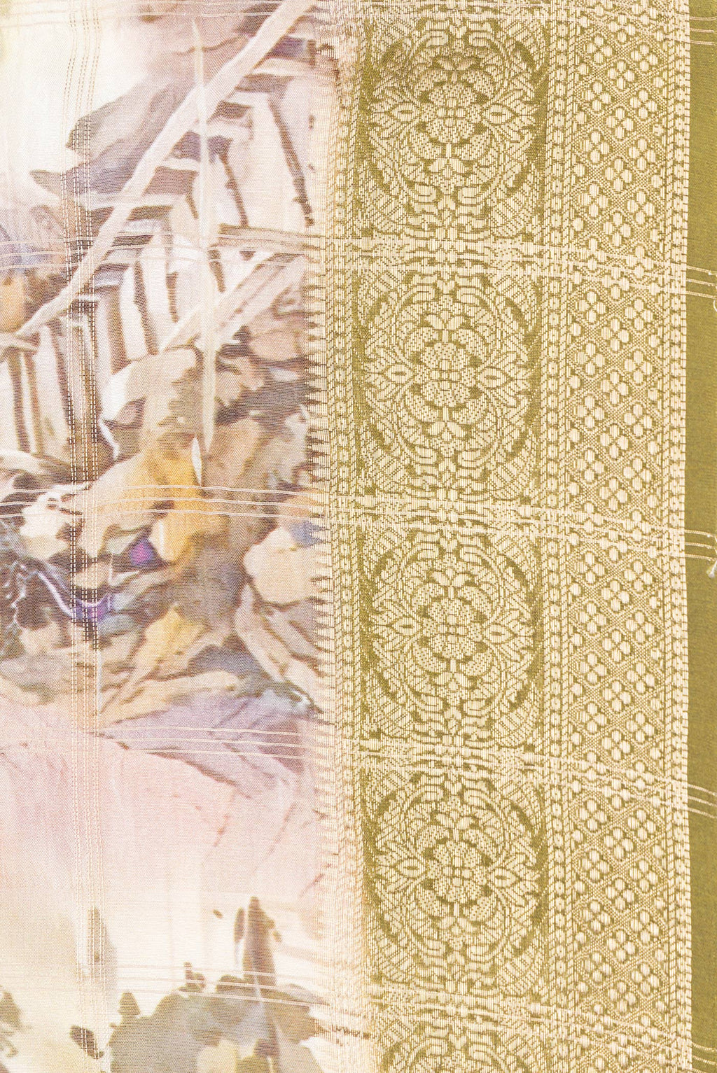 Border image of Mehandi Green Dual Tone Organza Silk Saree with Printed design on the body and Fancy Border. 