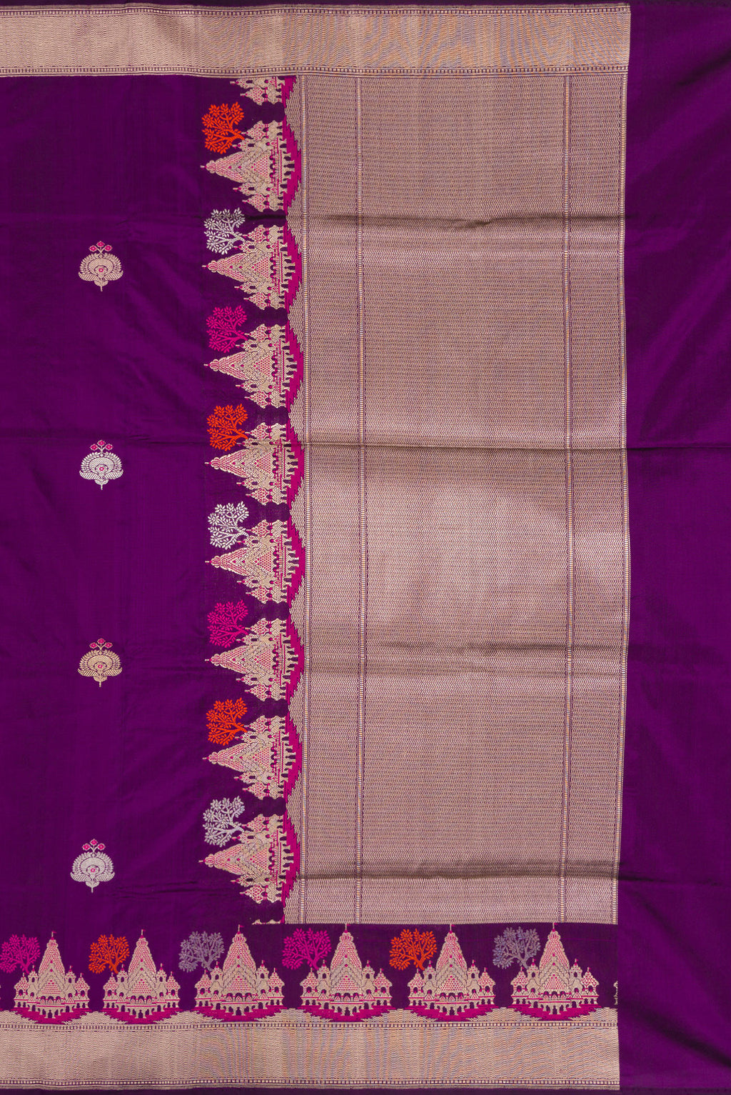 Close up image of the pallu of Violet Dual Tone Banarasi Silk Saree with Zari And Thread Butta on the body and Fancy Border. 