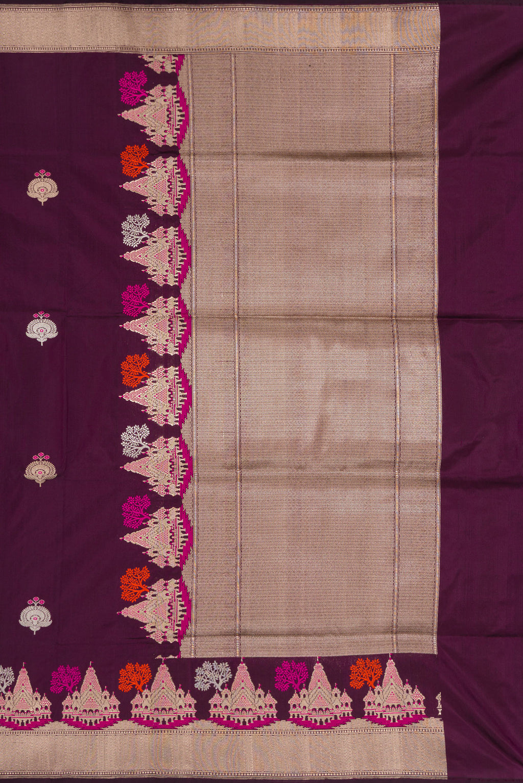 Close up image of the pallu of Burgundy Dual Tone Banarasi Silk Saree with Zari And Thread Butta on the body and Fancy Border. 
