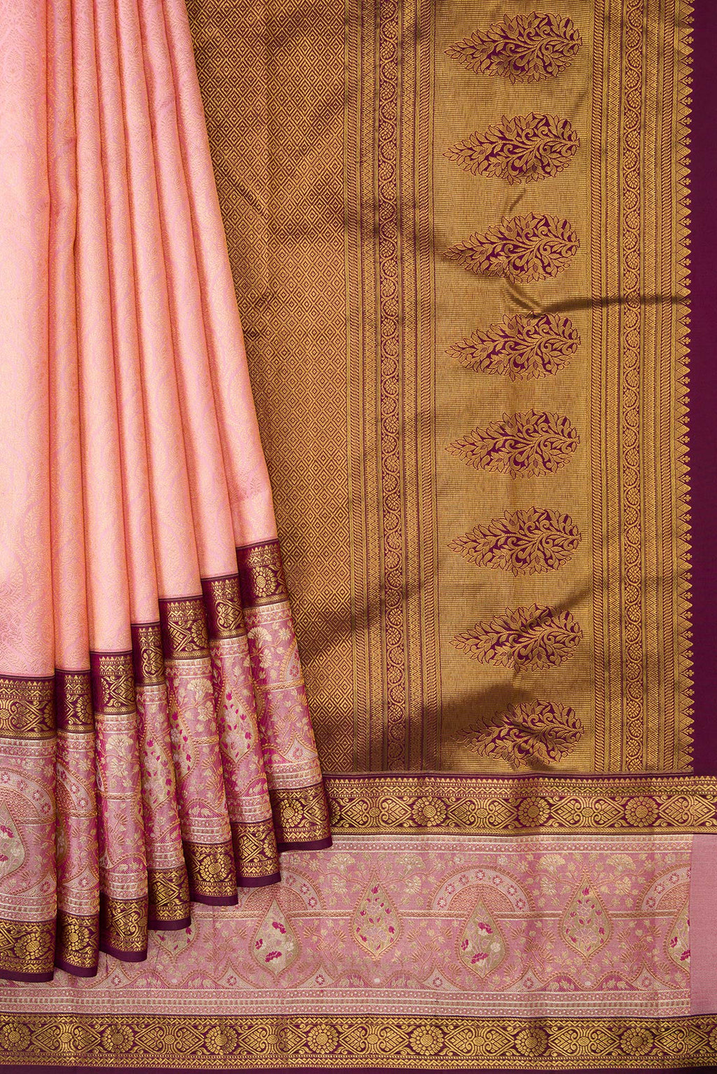 Pleats and pallu of Pink Dual Tone Kanjivaram Silk Saree with Zari Brocade on the body and Fancy Border. 